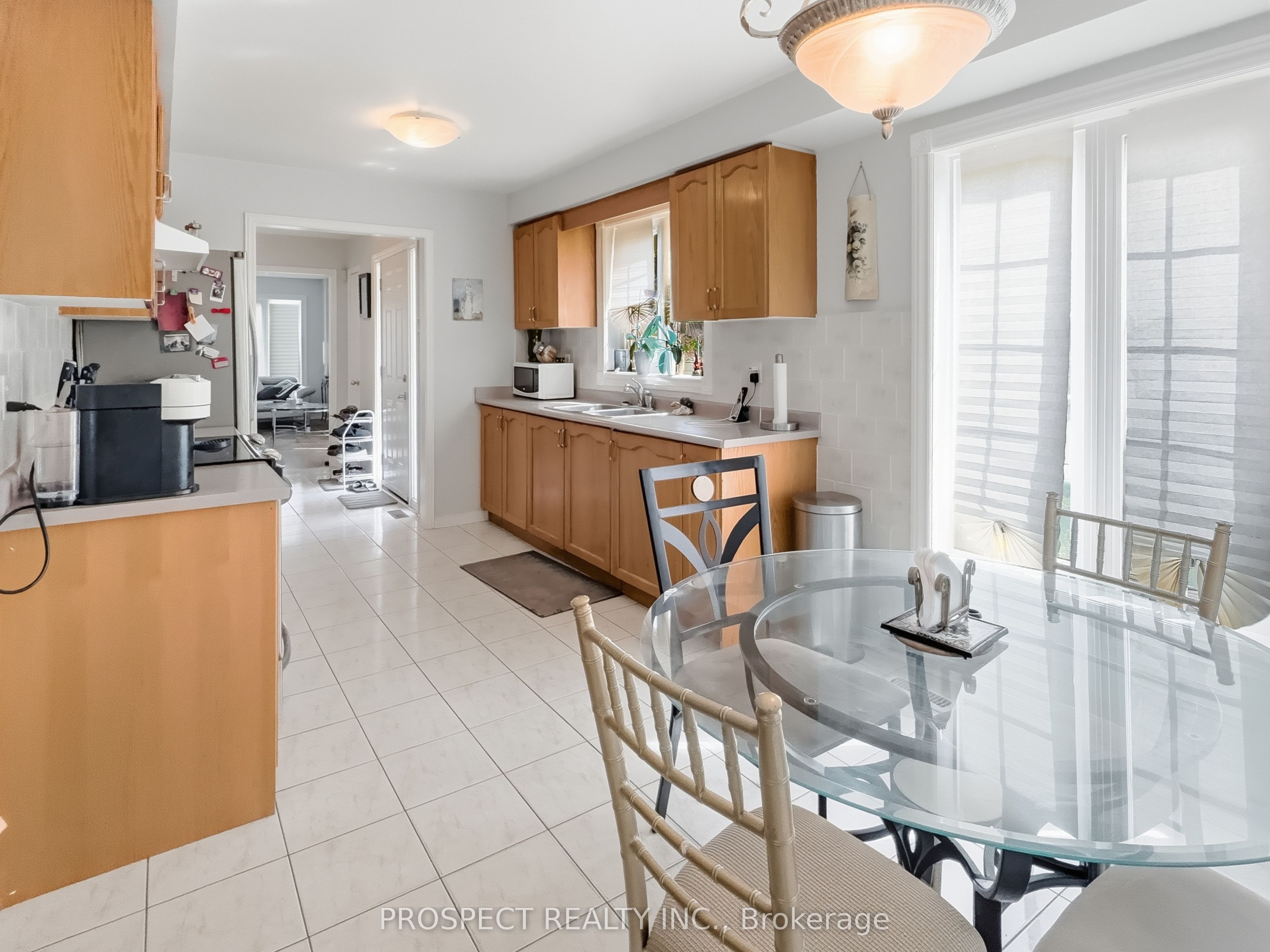 79 Louana Crescent Property Photo 4