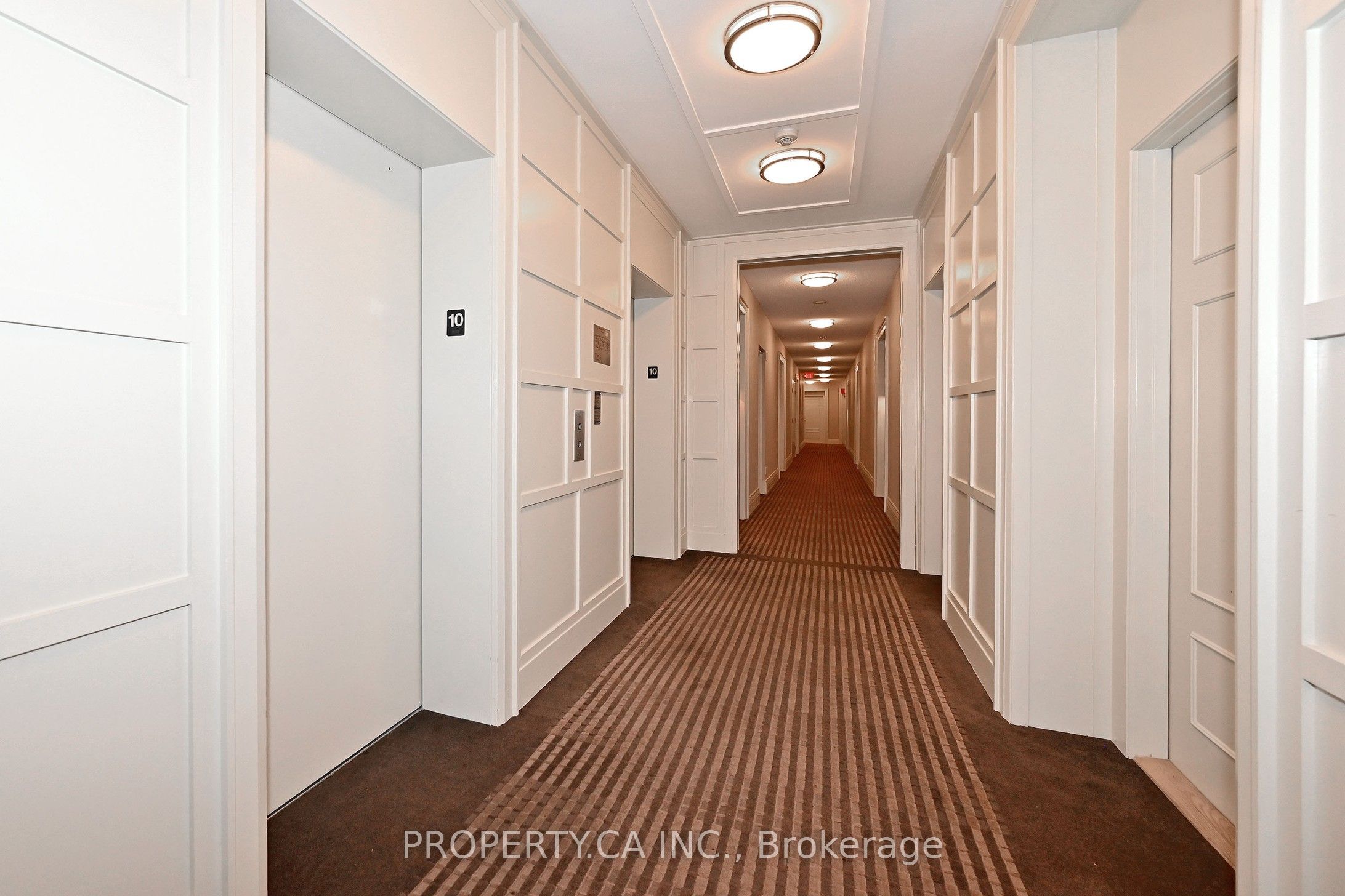310 Red Maple Road 1013 Property Photo 4