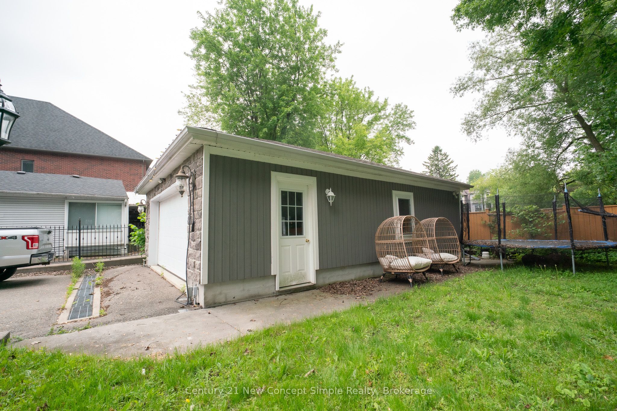 116 Moray Avenue Property Photo 4