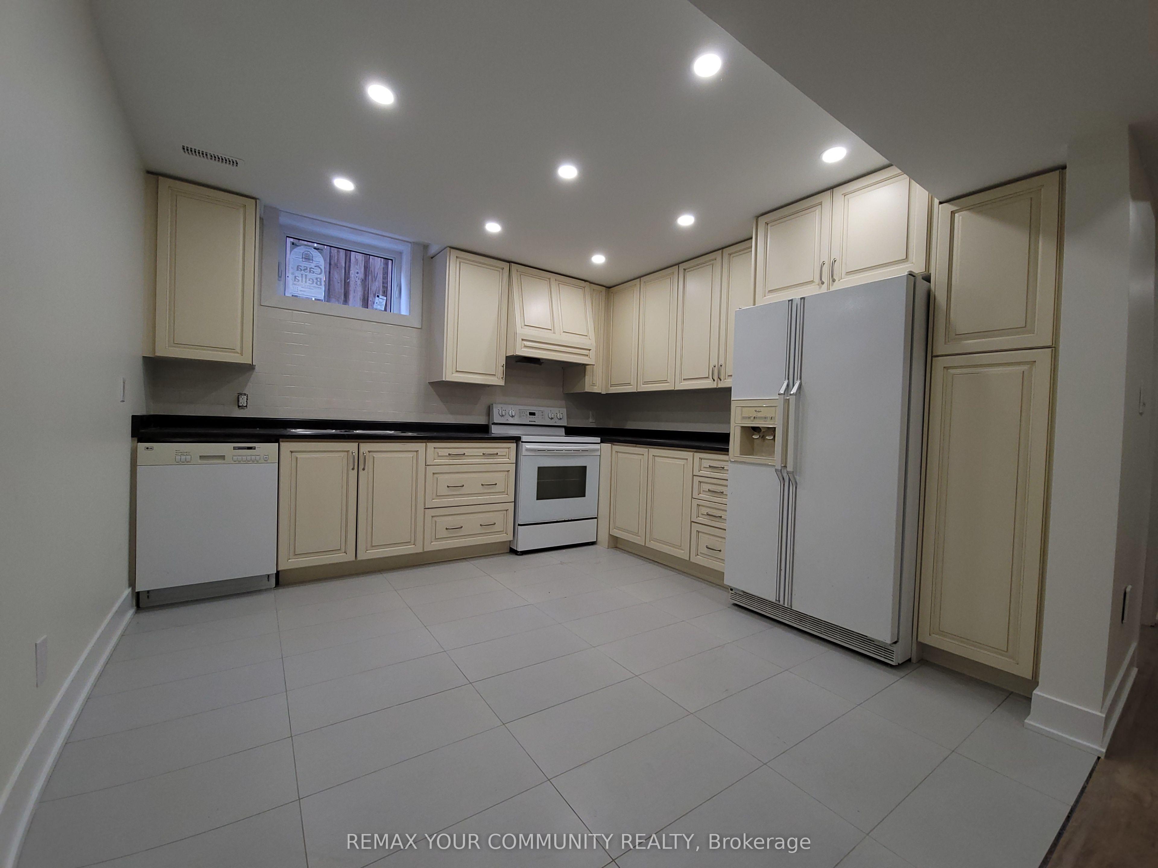 171 Dolores Crescent Basement Property Photo 11