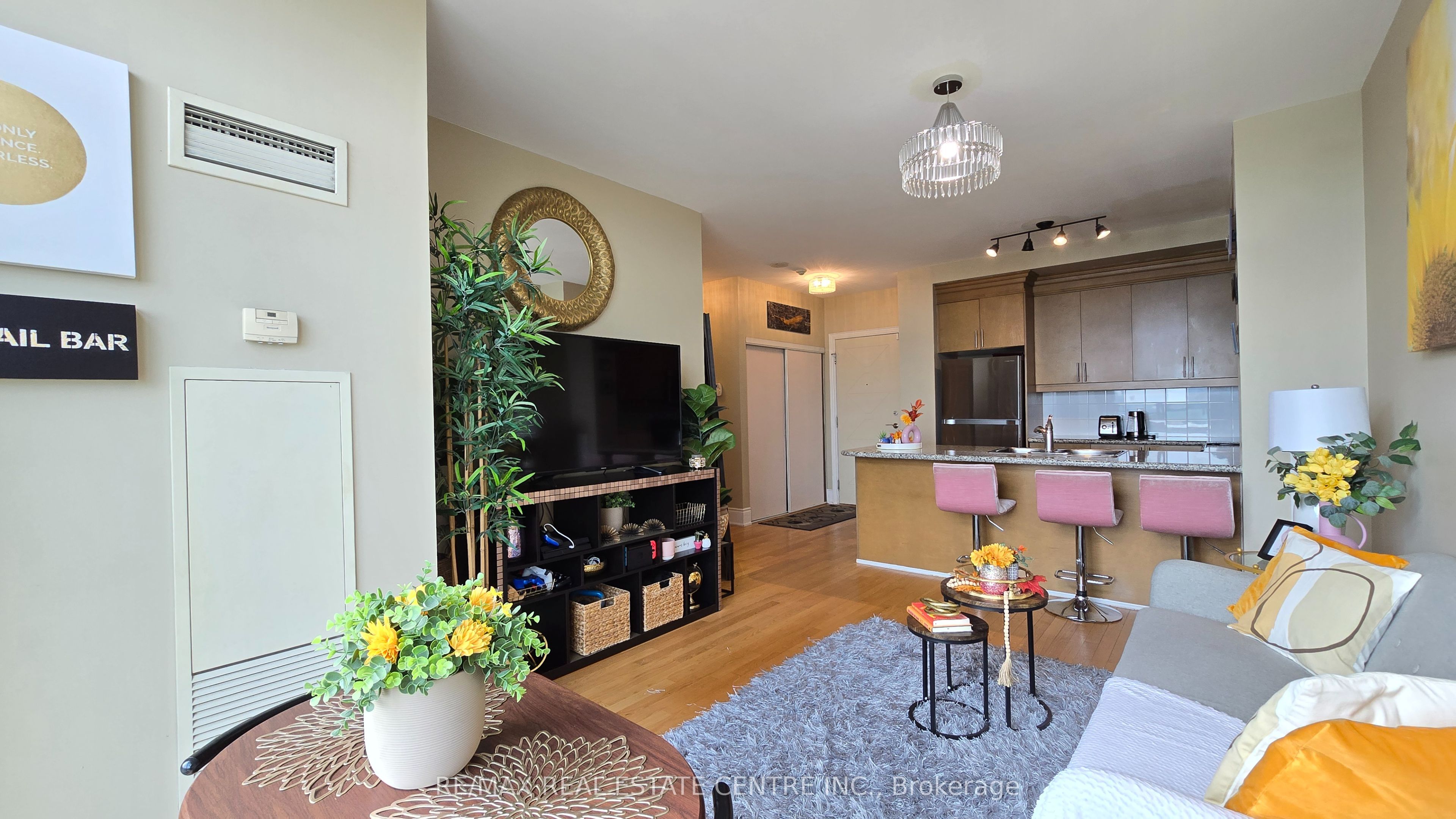 18 Harding Boulevard Ph207 Property Photo 19