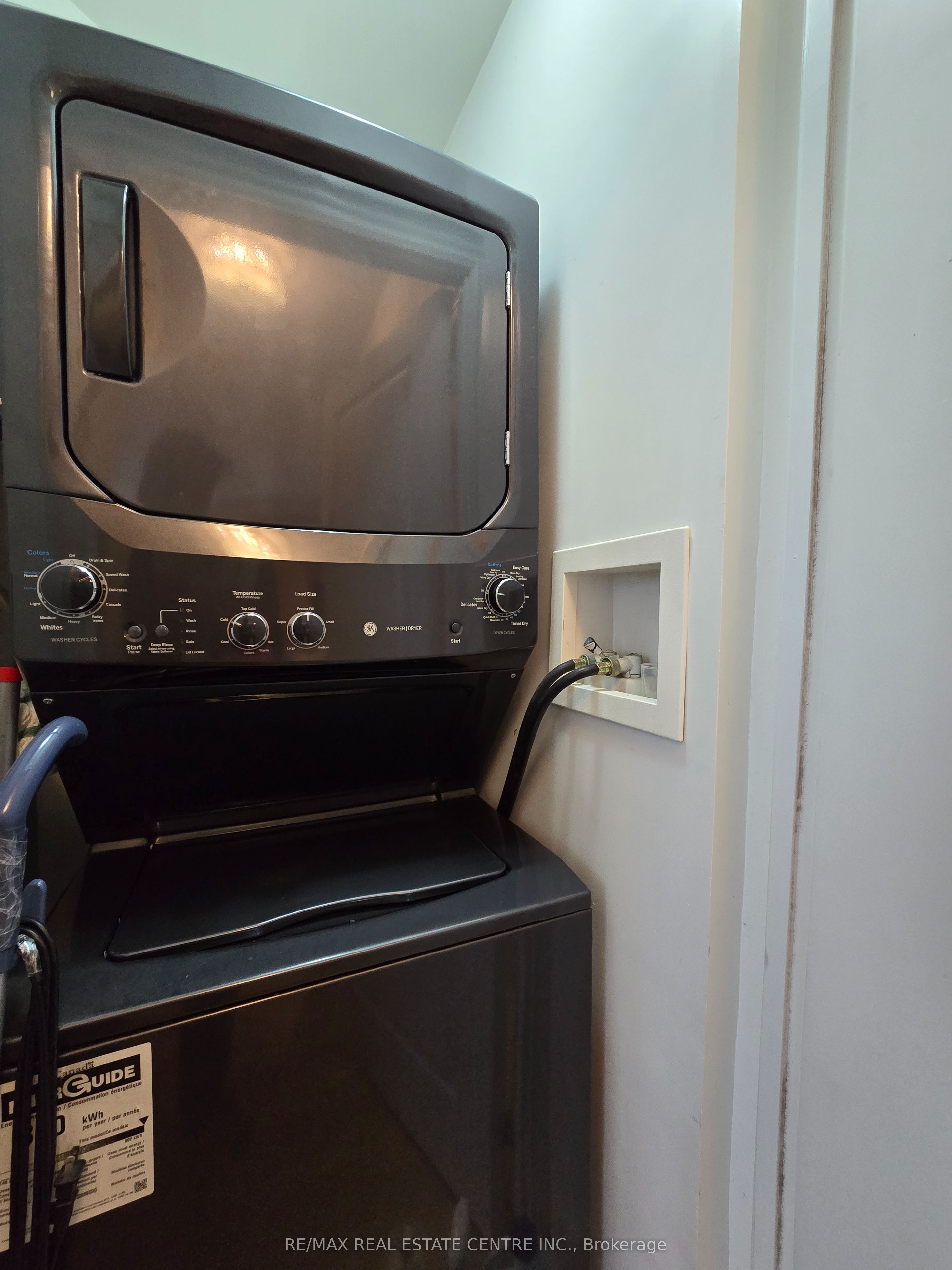 18 Harding Boulevard Ph207 Property Photo 42