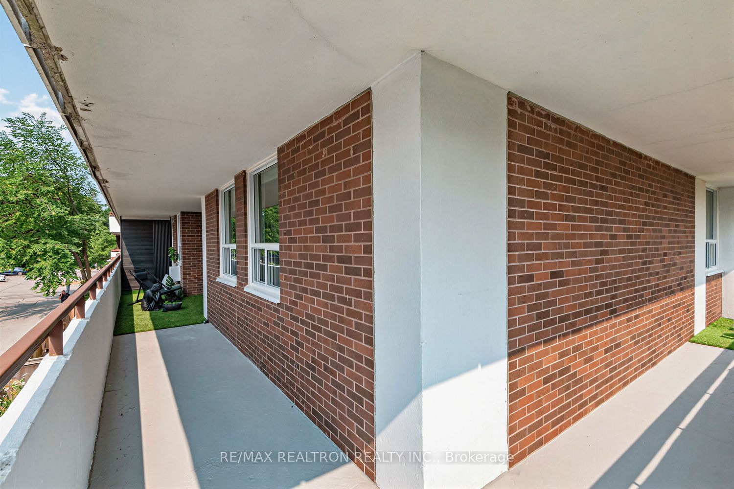 1 Royal Orchard Boulevard 211 Property Photo 21