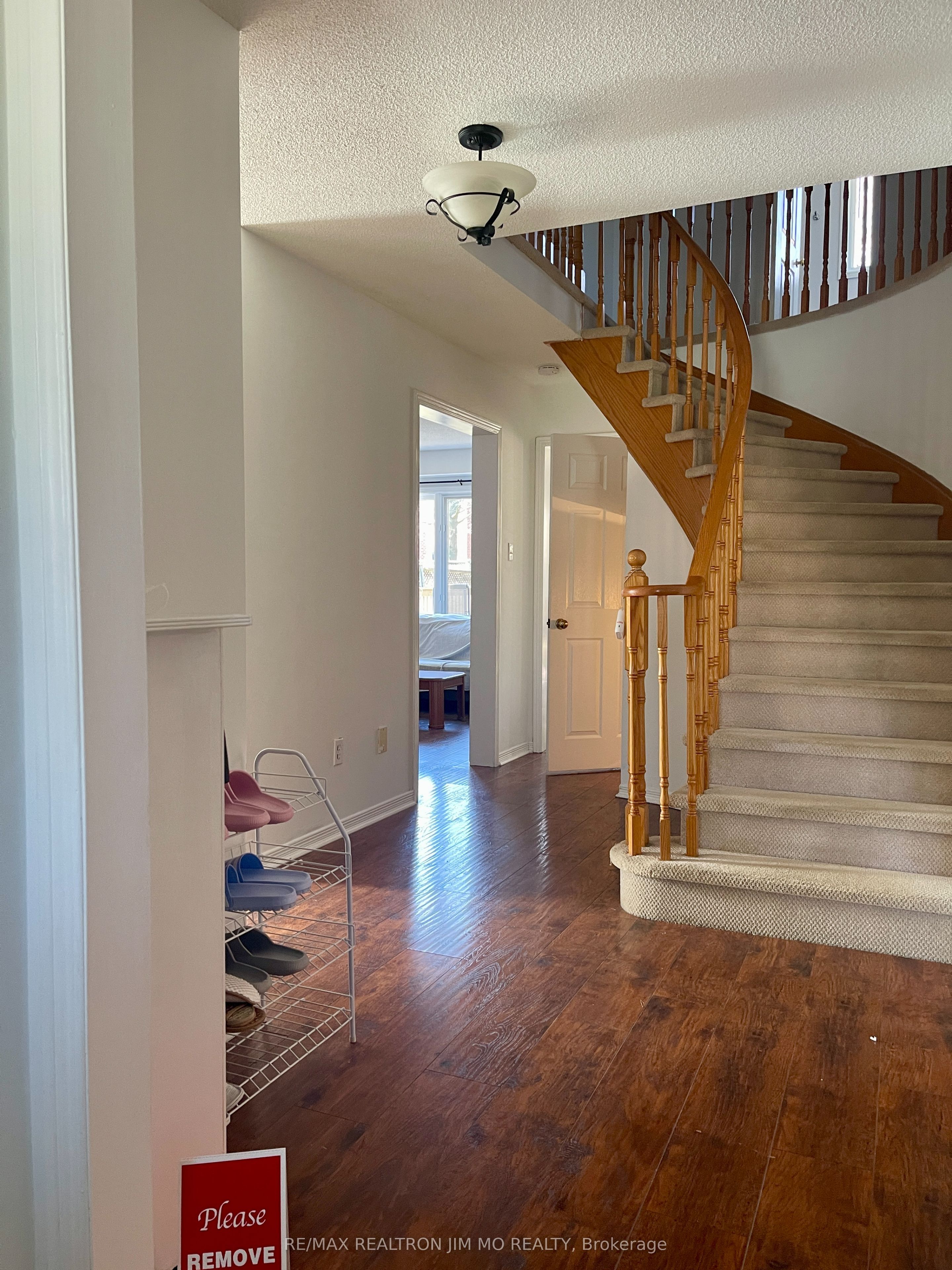 824 College Manor Drive Lower Property Photo 3
