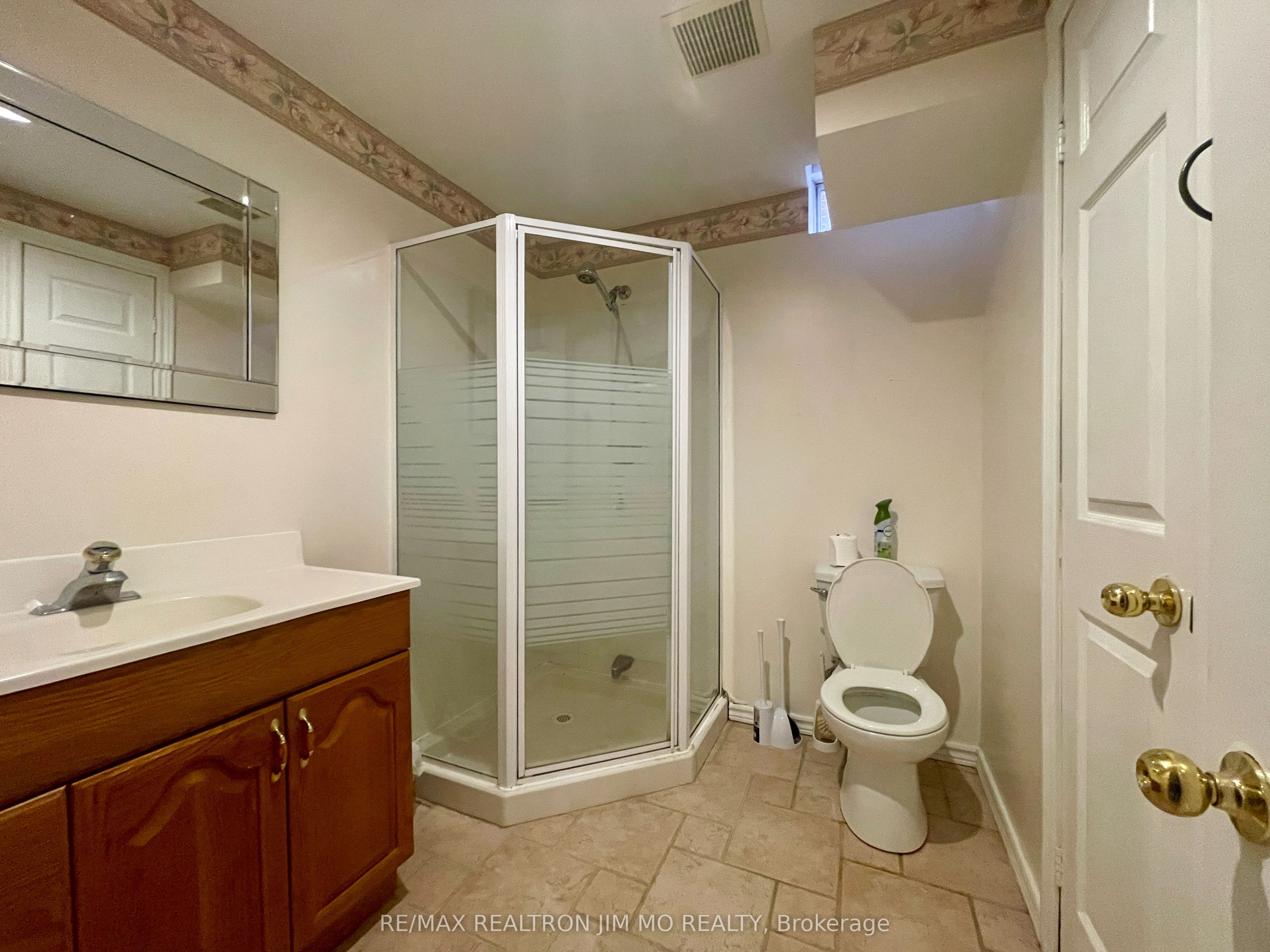 824 College Manor Drive Lower Property Photo 12