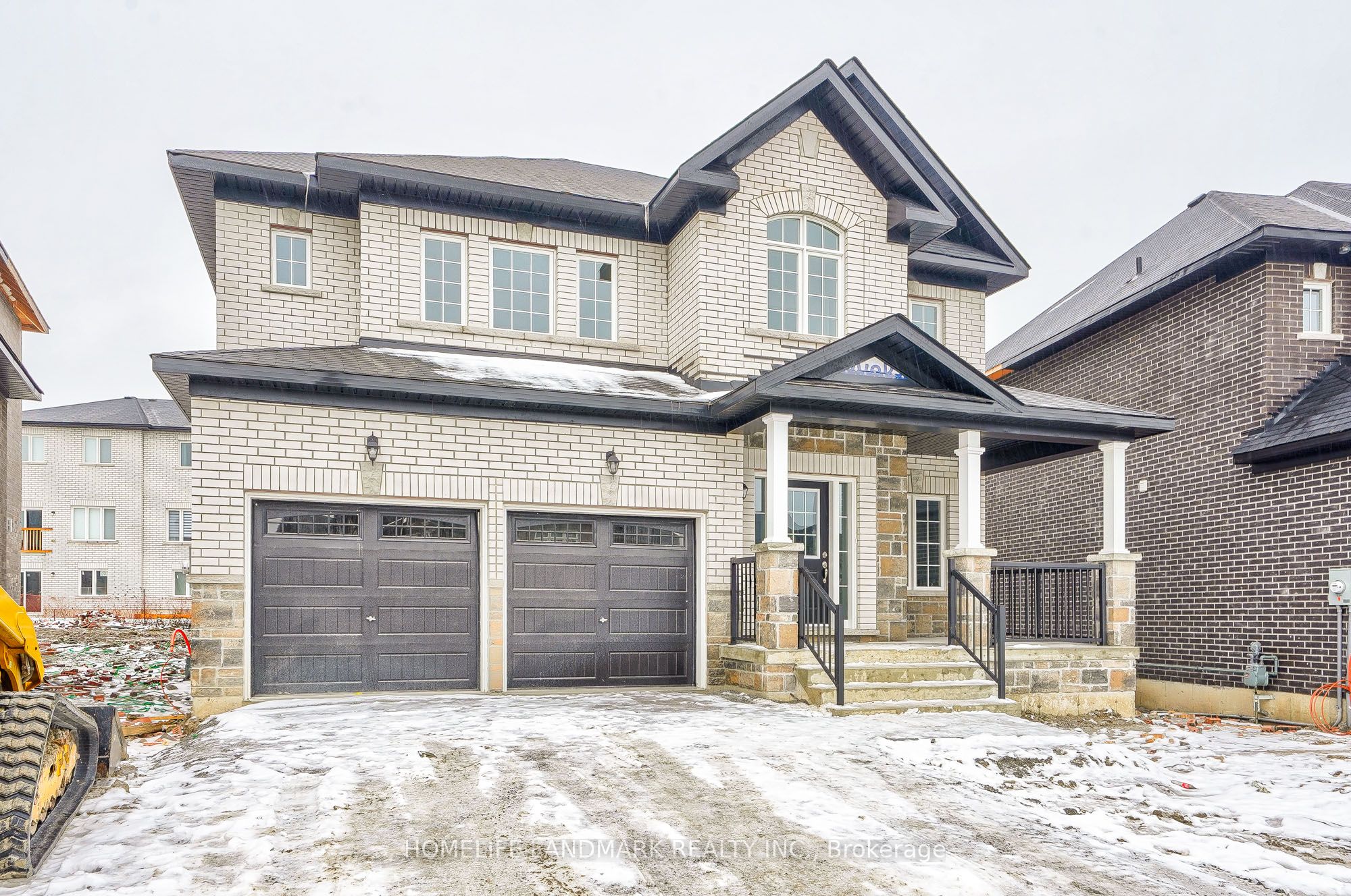 11 Dawn Blossom Drive Property Photo 2