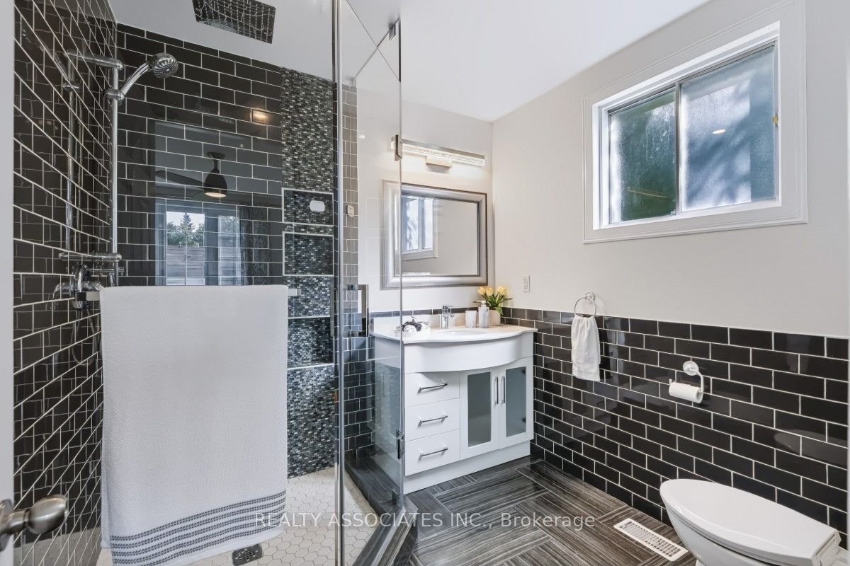 174 Bayview Avenue Property Photo 28