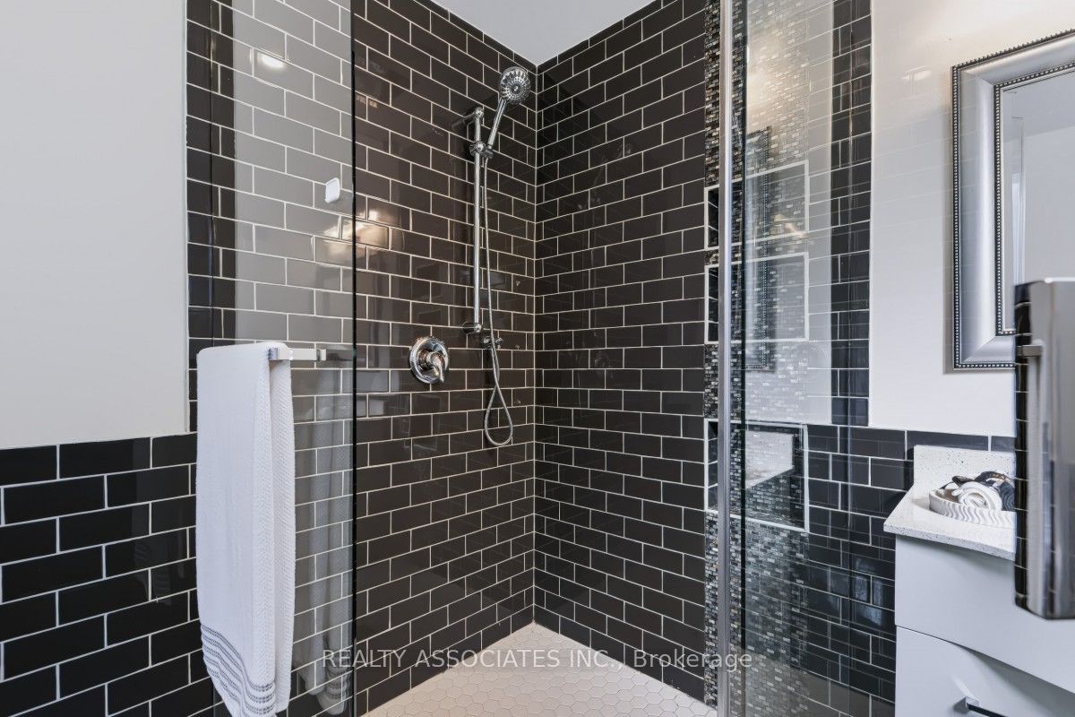 174 Bayview Avenue Property Photo 29