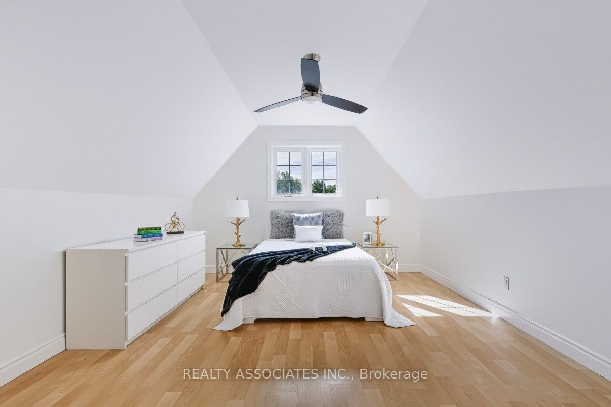 174 Bayview Avenue Property Photo 38
