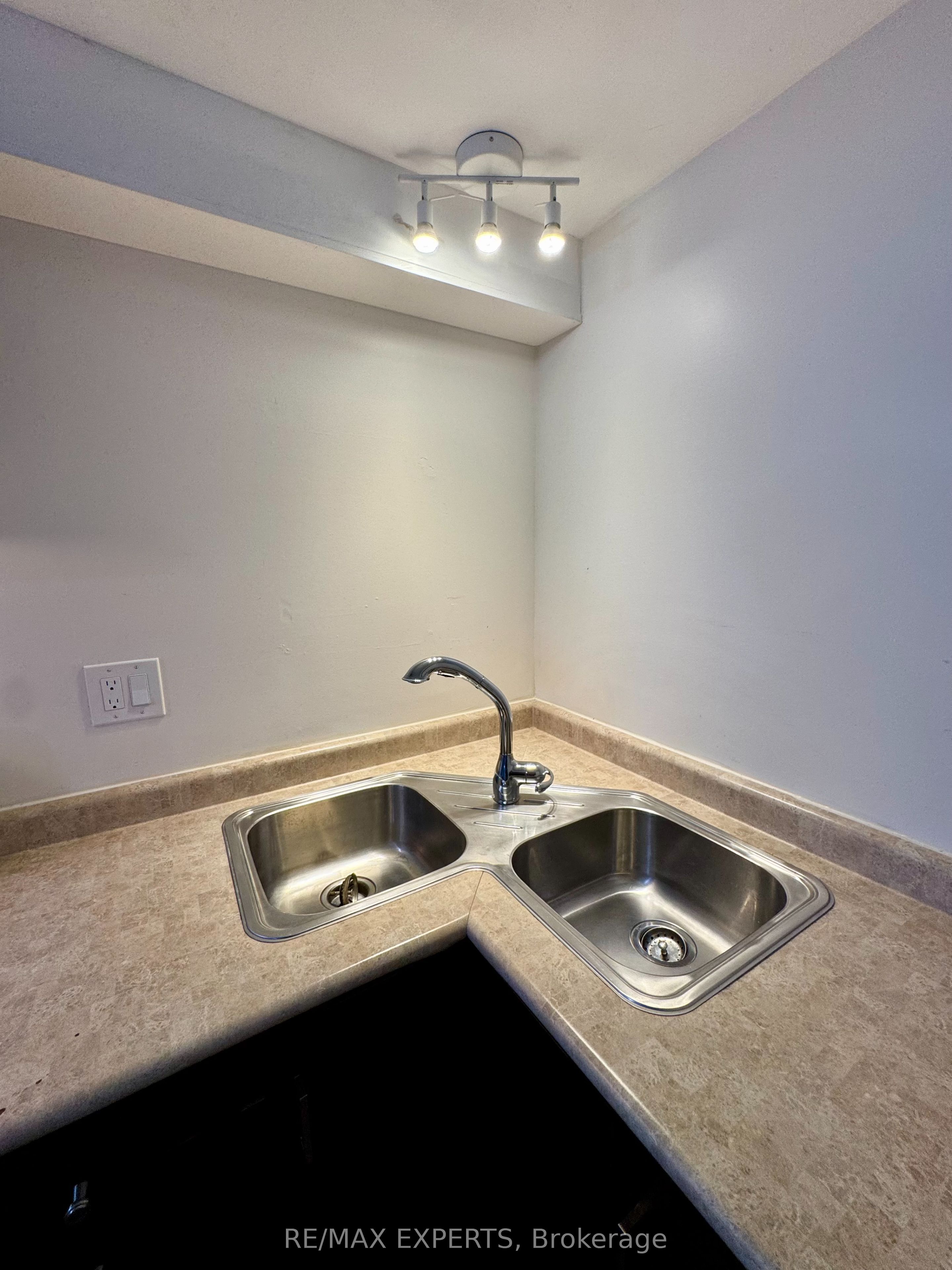 19 Eleanor Circle Basement Property Photo 7
