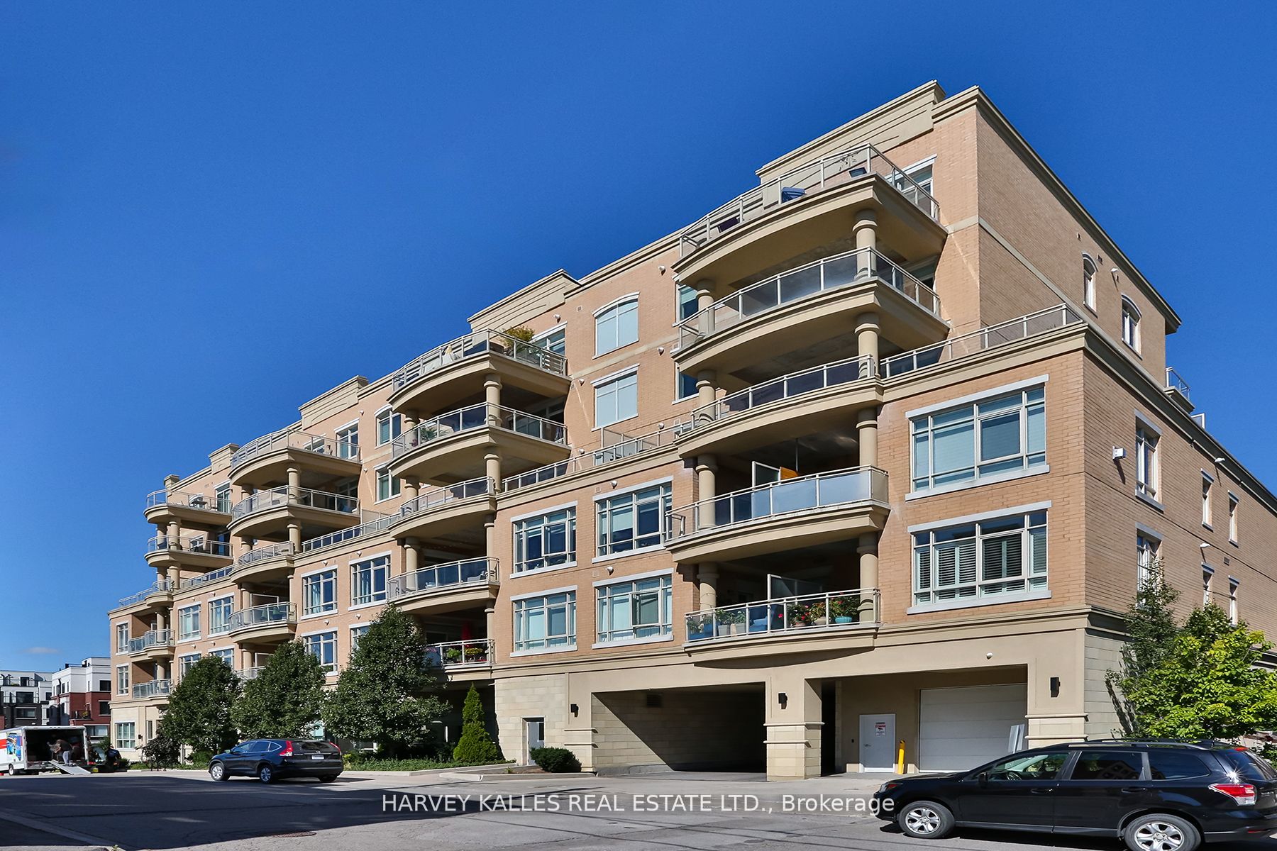 15277 Yonge Street 502A Property Photo 1
