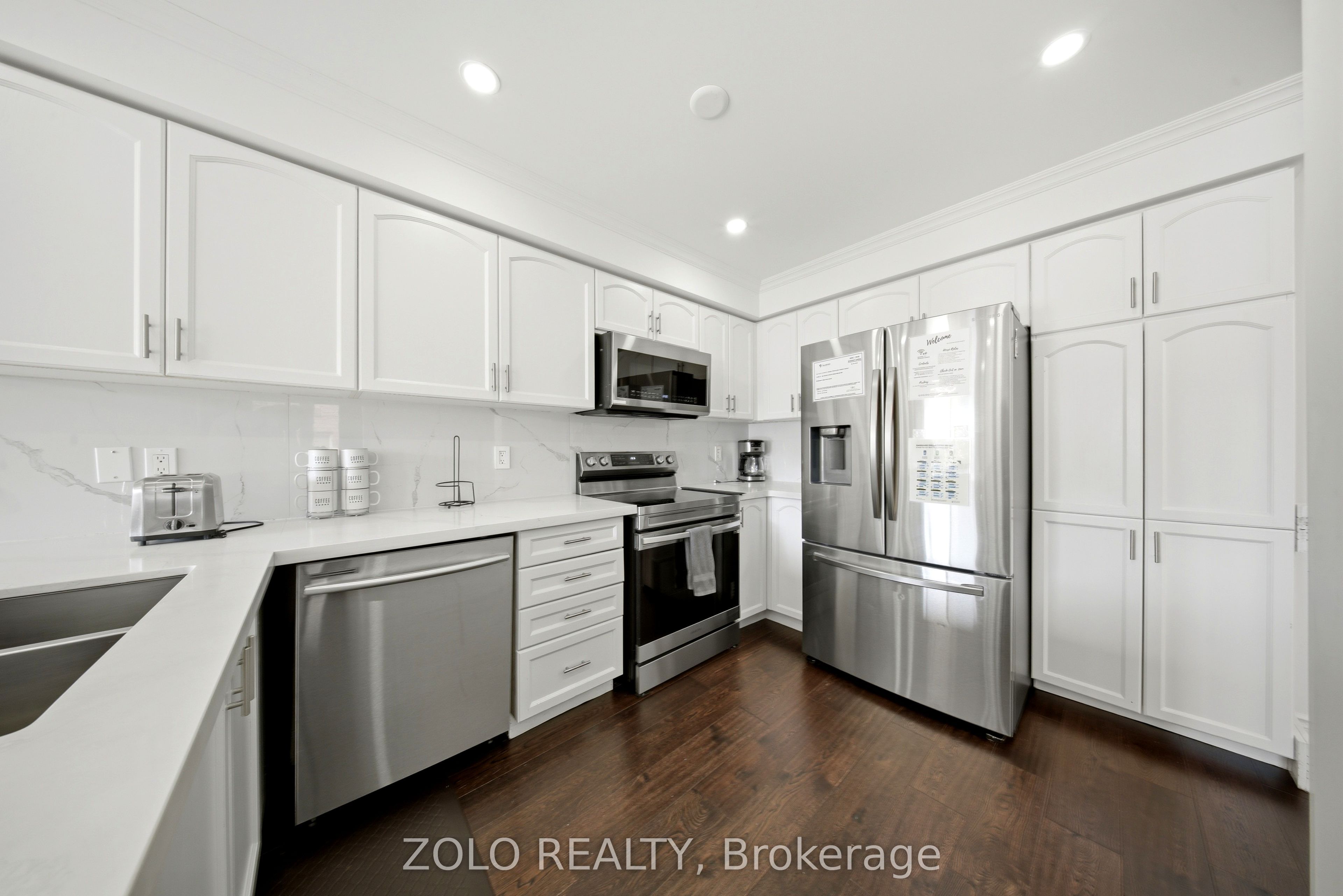 106 Rosanna Crescent Property Photo 8