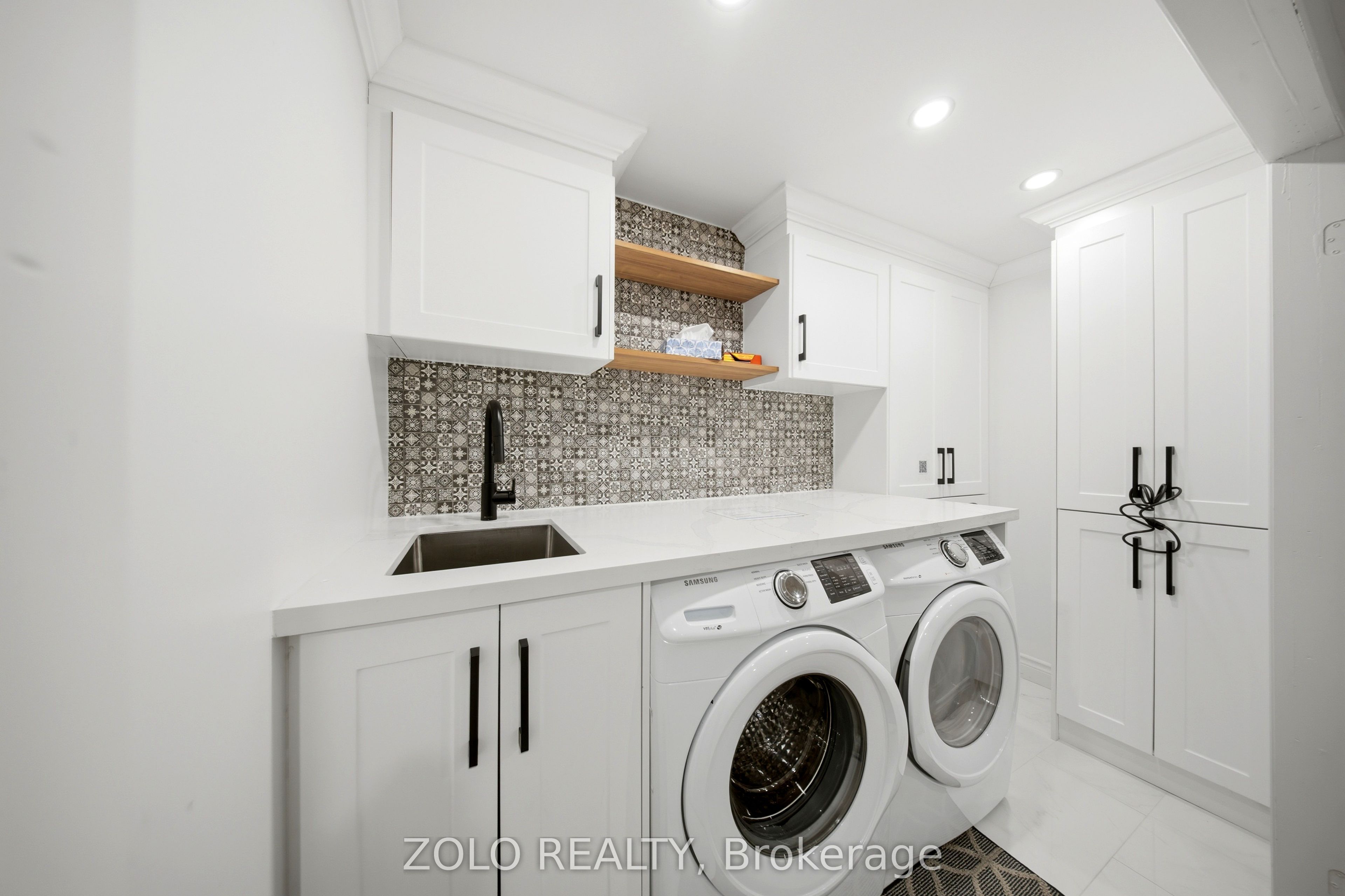 106 Rosanna Crescent Property Photo 37
