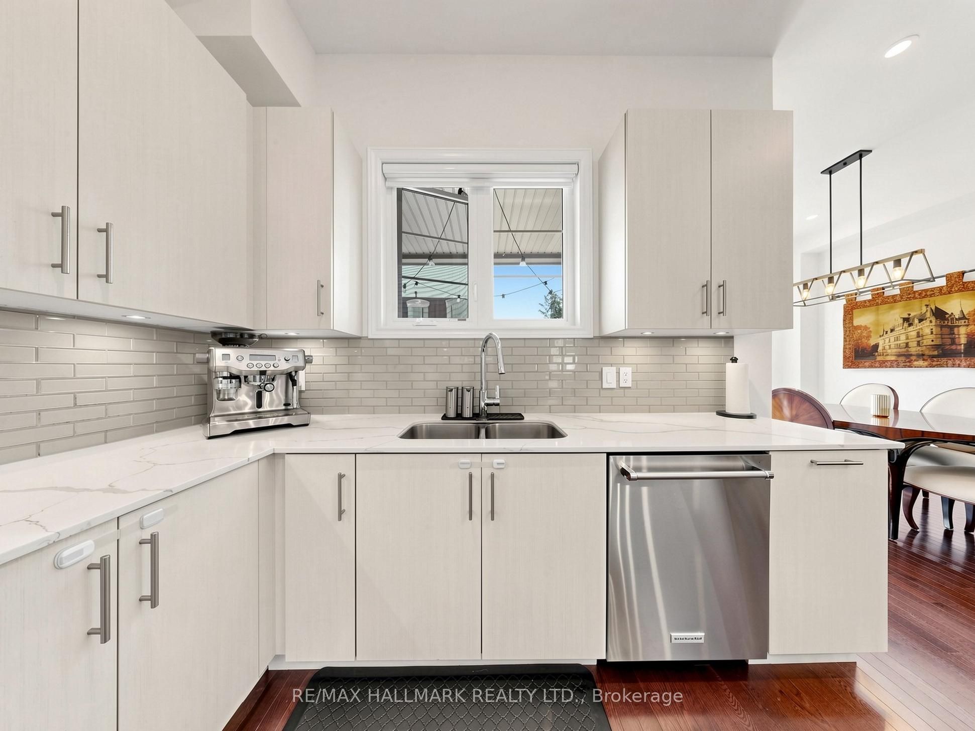 8313 Islington Avenue Property Photo 12