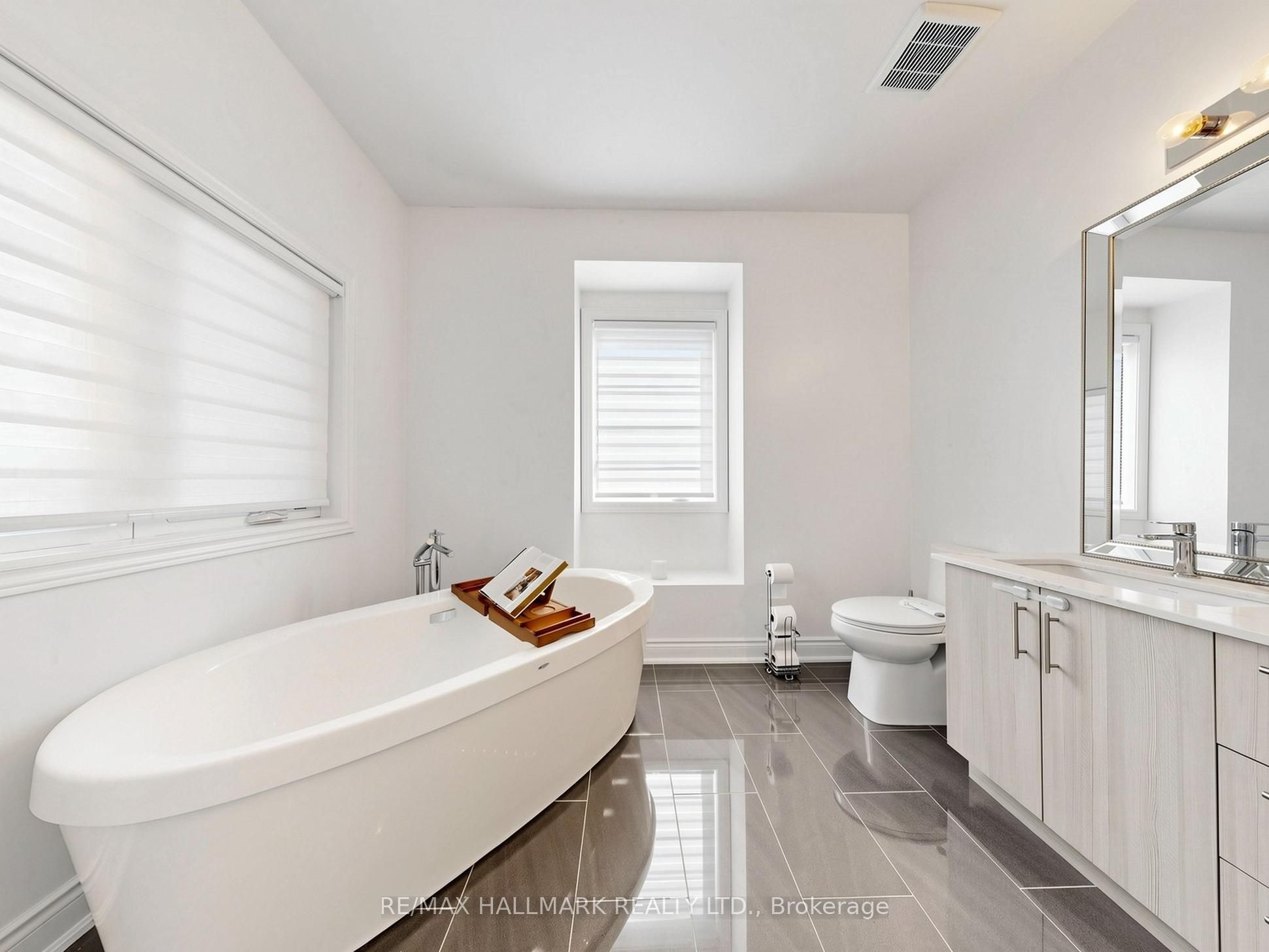 8313 Islington Avenue Property Photo 24