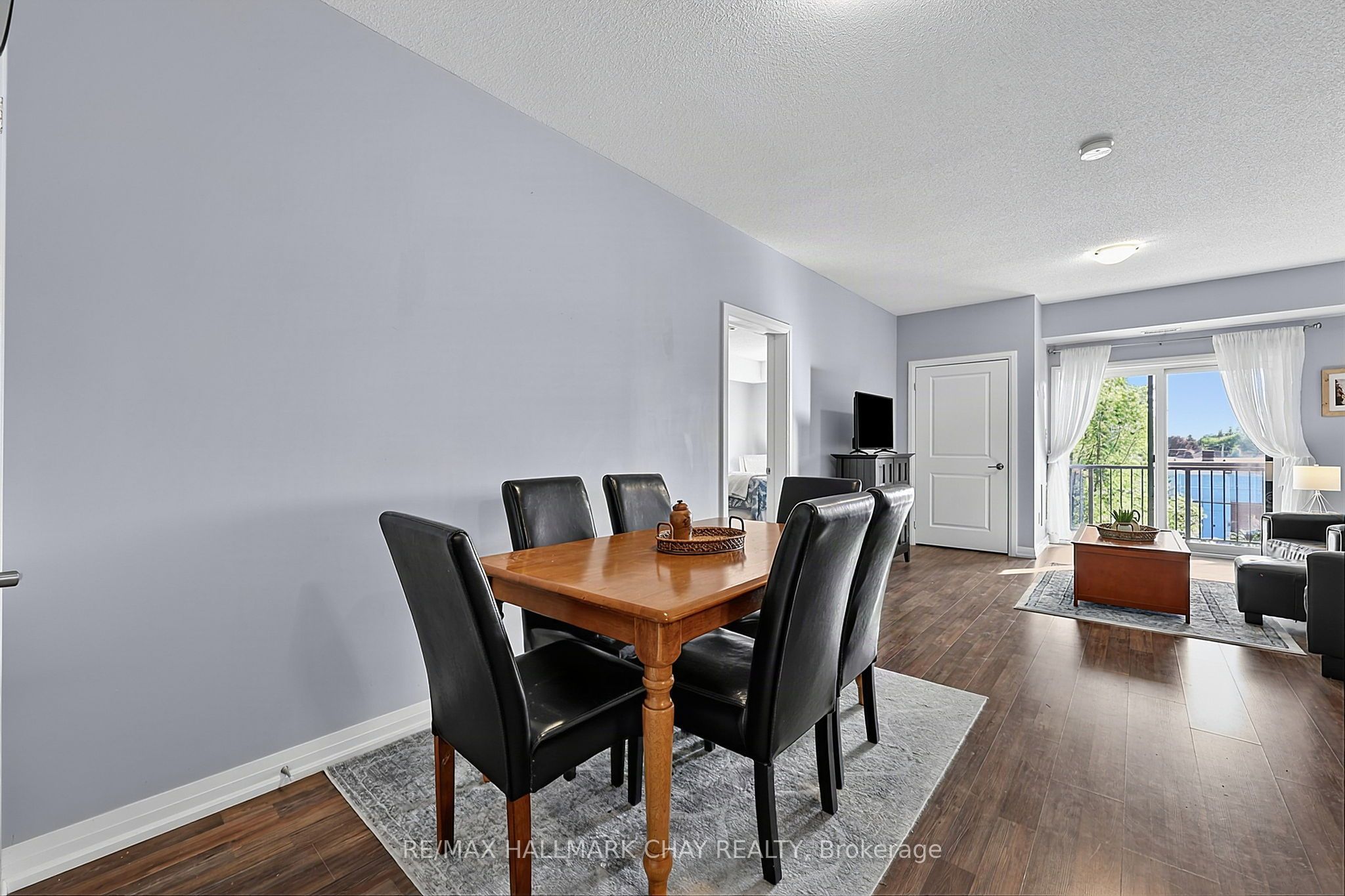 161 Wellington Street E 210 Property Photo 15