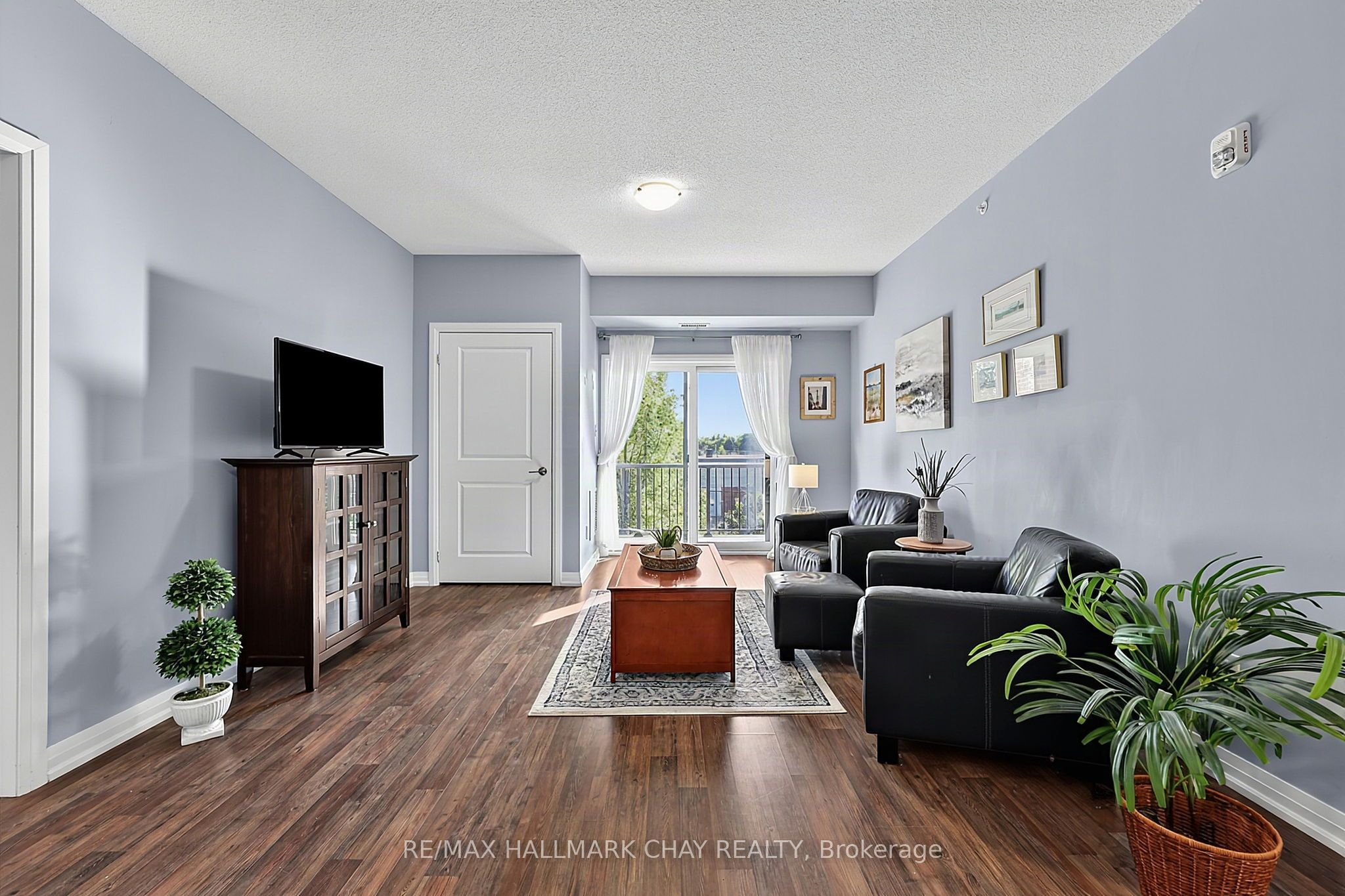 161 Wellington Street E 210 Property Photo 17
