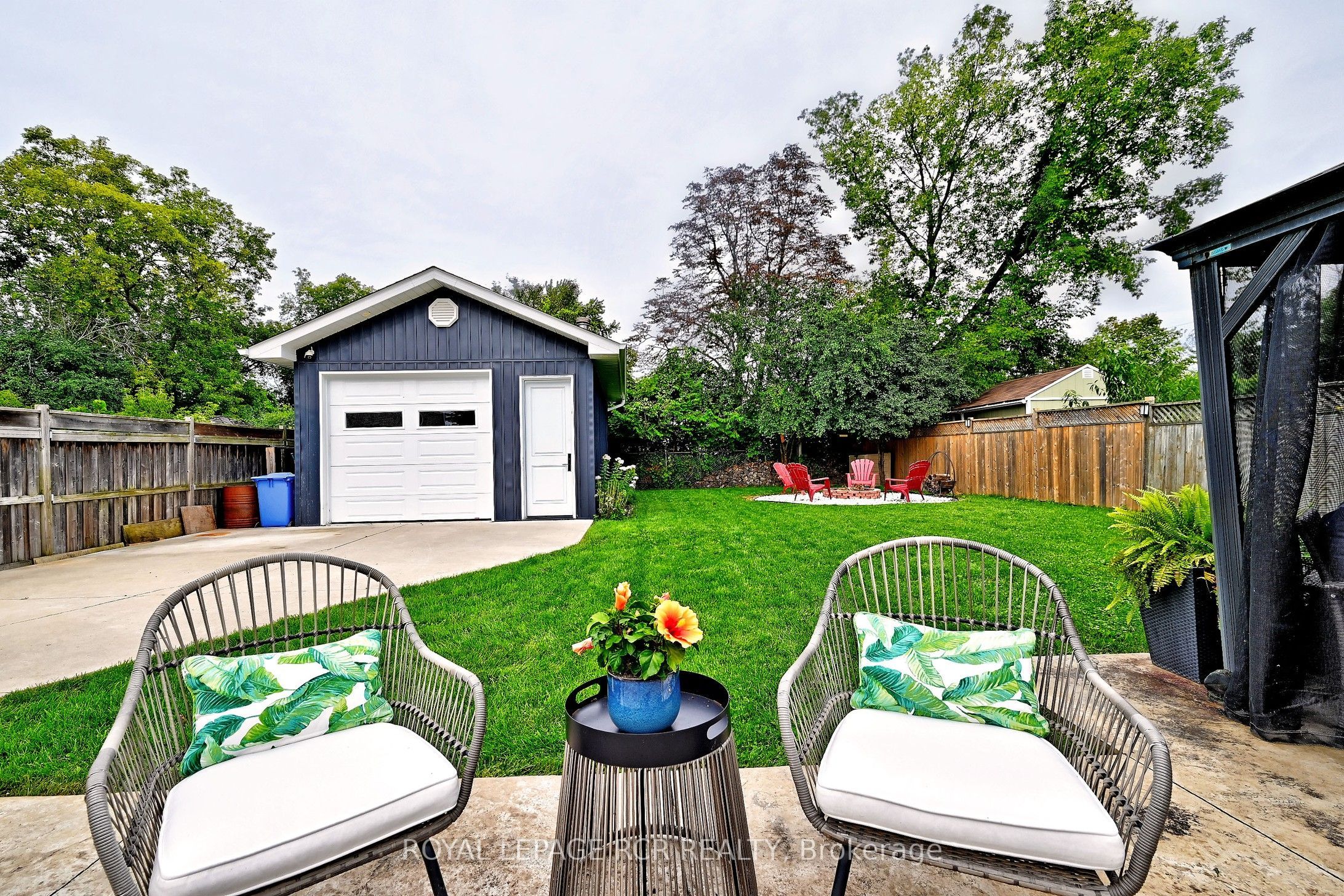 779 Sheppard Avenue Property Photo 25