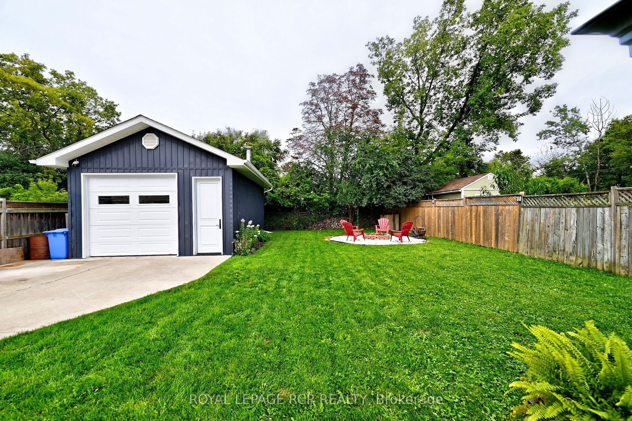 779 Sheppard Avenue Property Photo 26