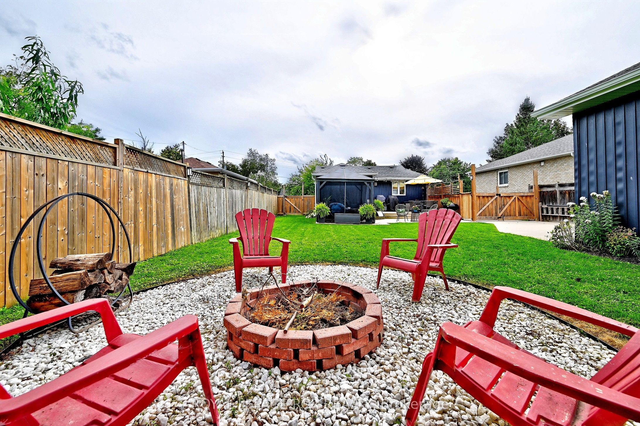 779 Sheppard Avenue Property Photo 29