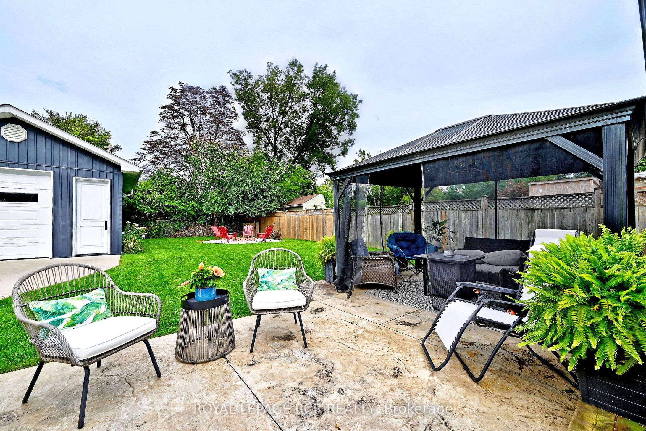 779 Sheppard Avenue Property Photo 37