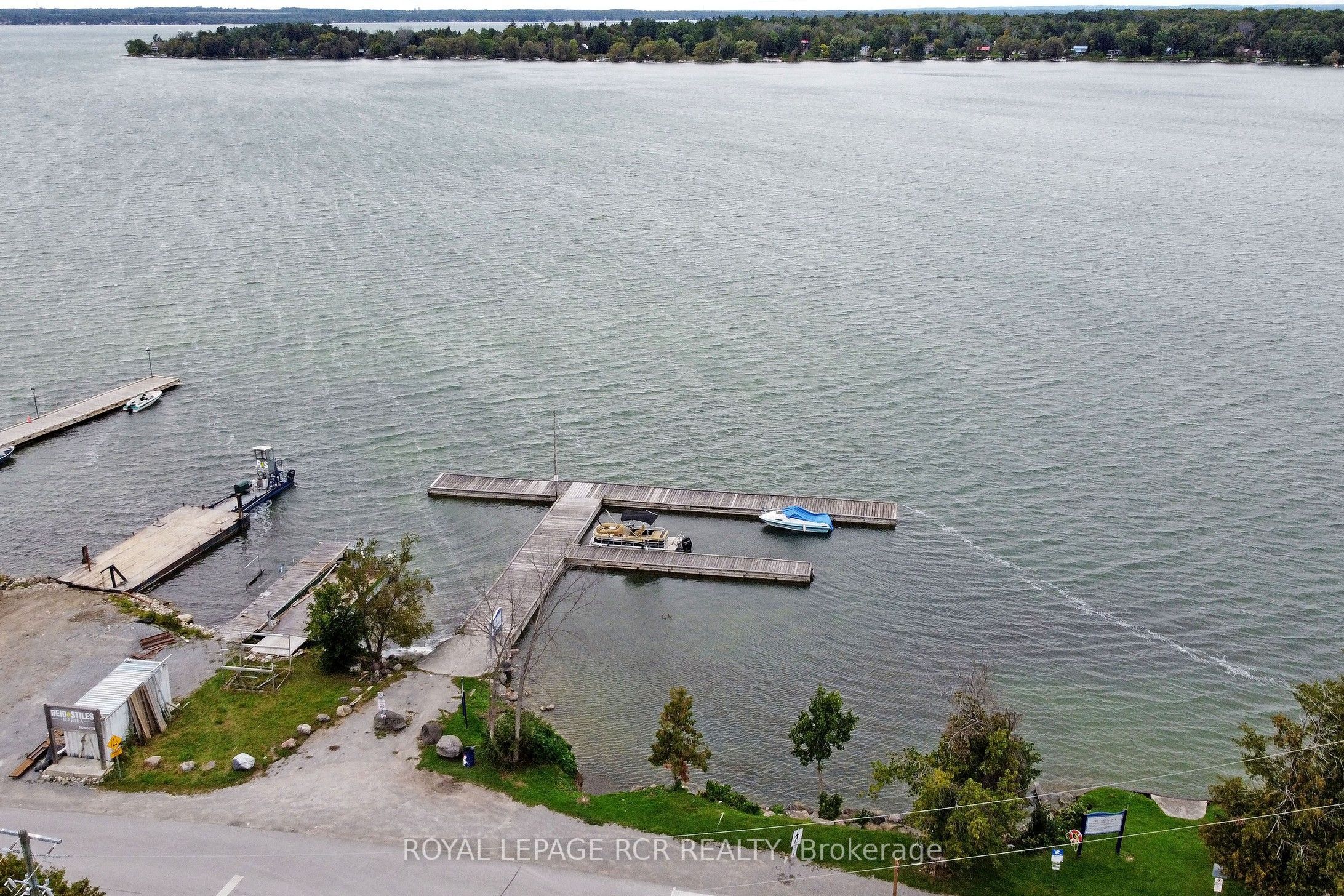 779 Sheppard Avenue Property Photo 47