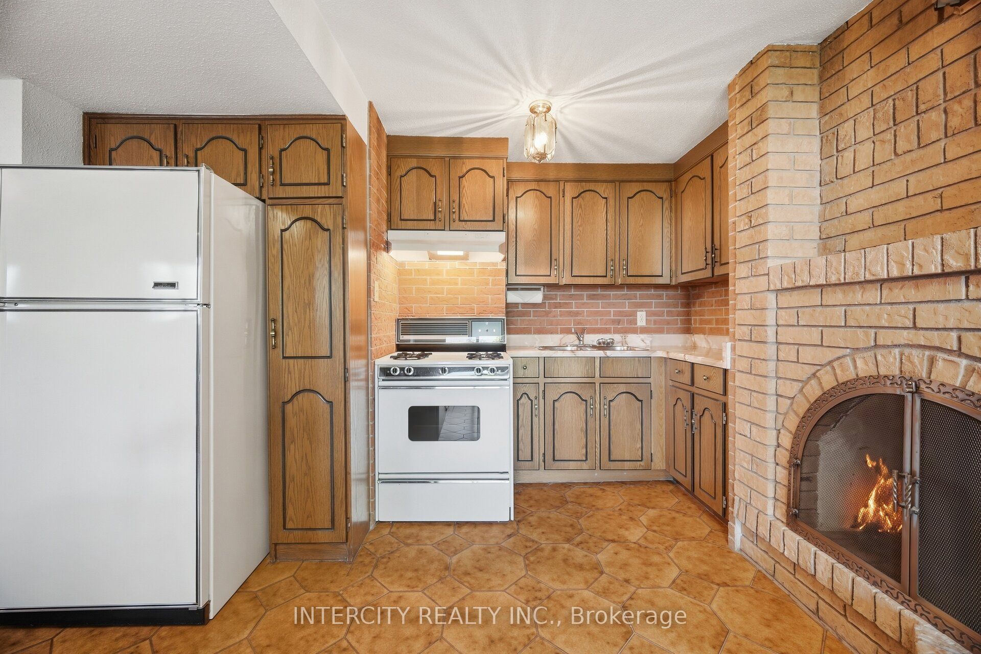 146 Jules Avenue Property Photo 34