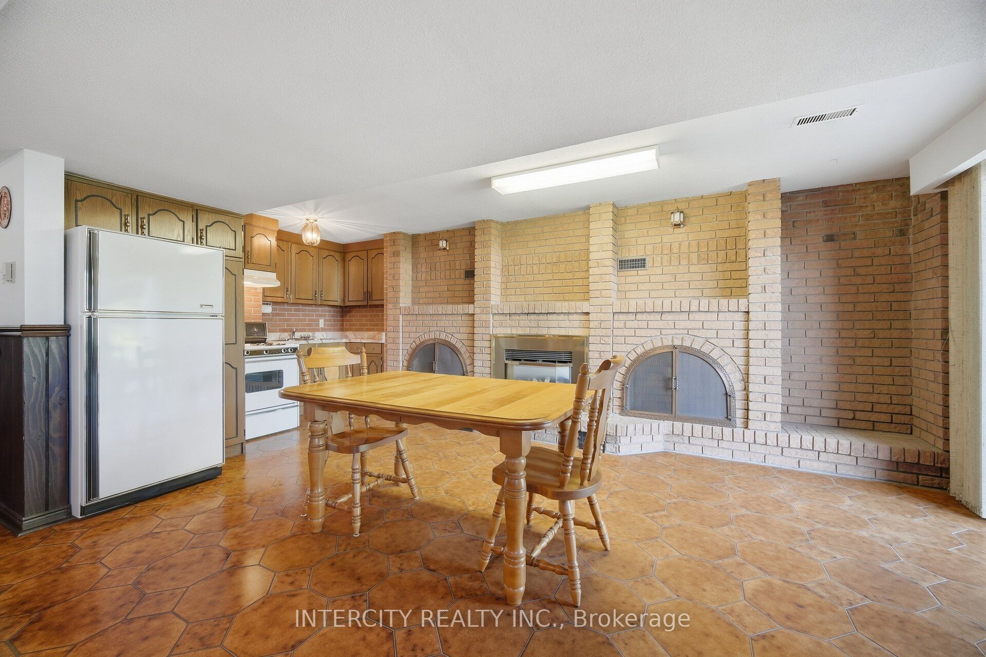 146 Jules Avenue Property Photo 37