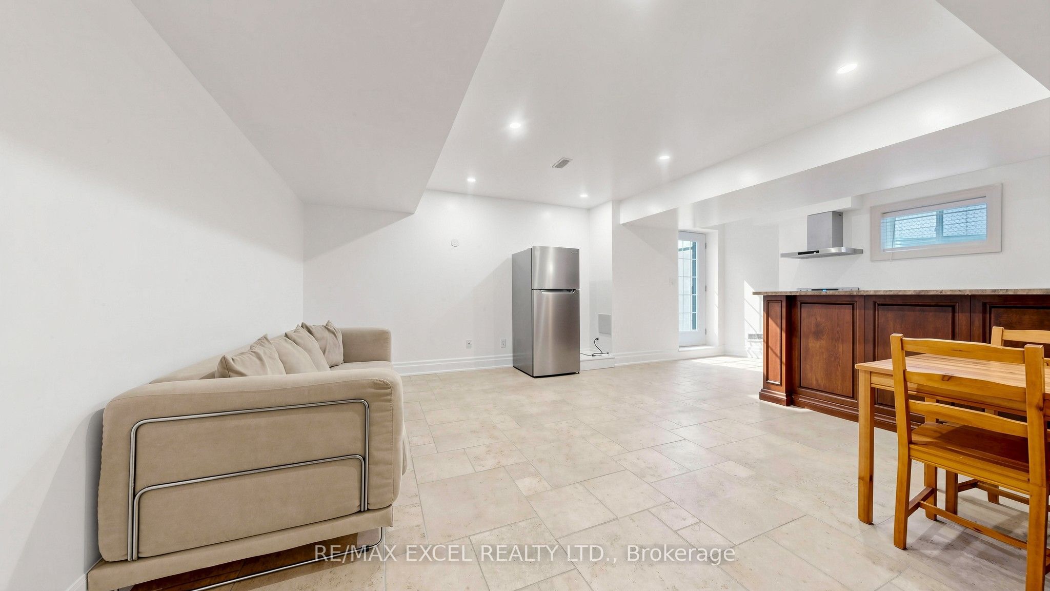 38 May Avenue Bsmt Property Photo 6