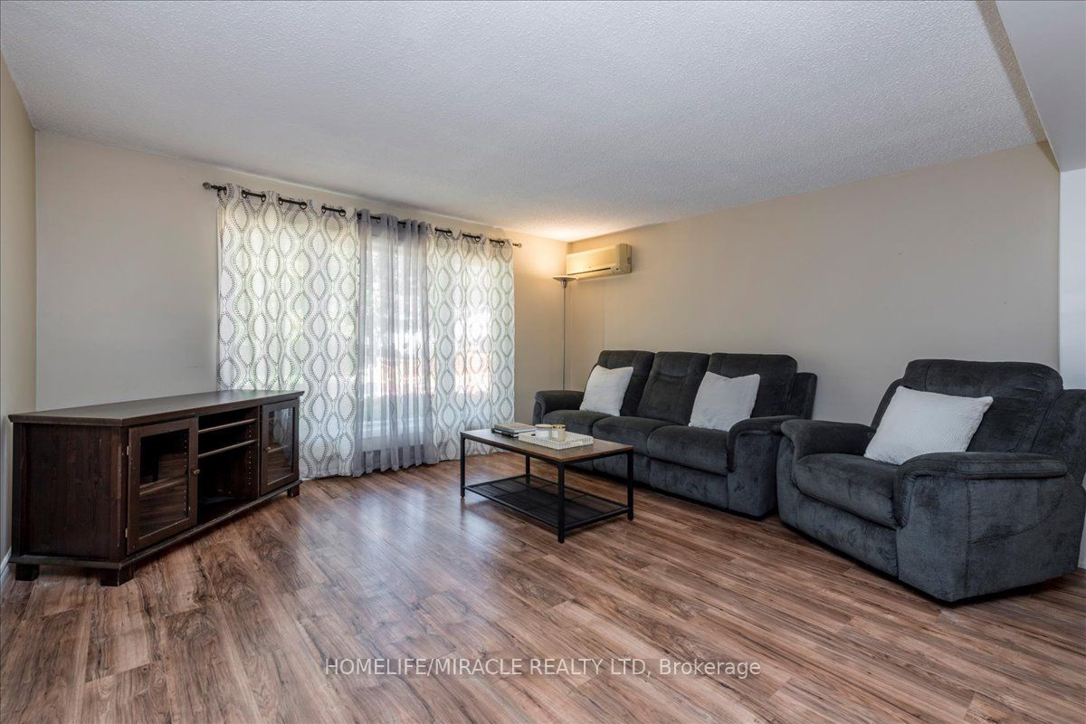 1 Tecumseth Pines Drive Property Photo 7