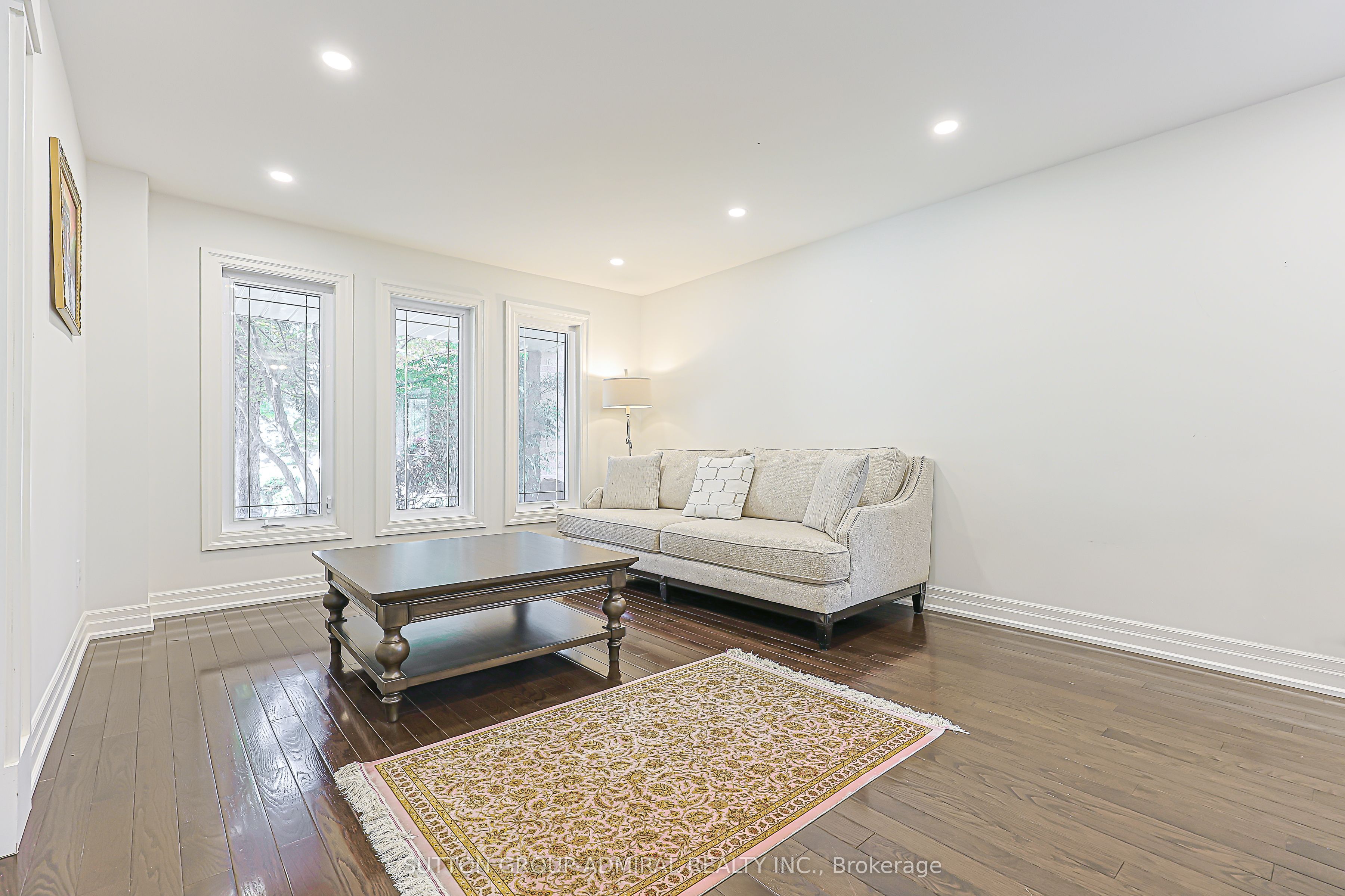 62 Pickett Crescent Property Photo 5