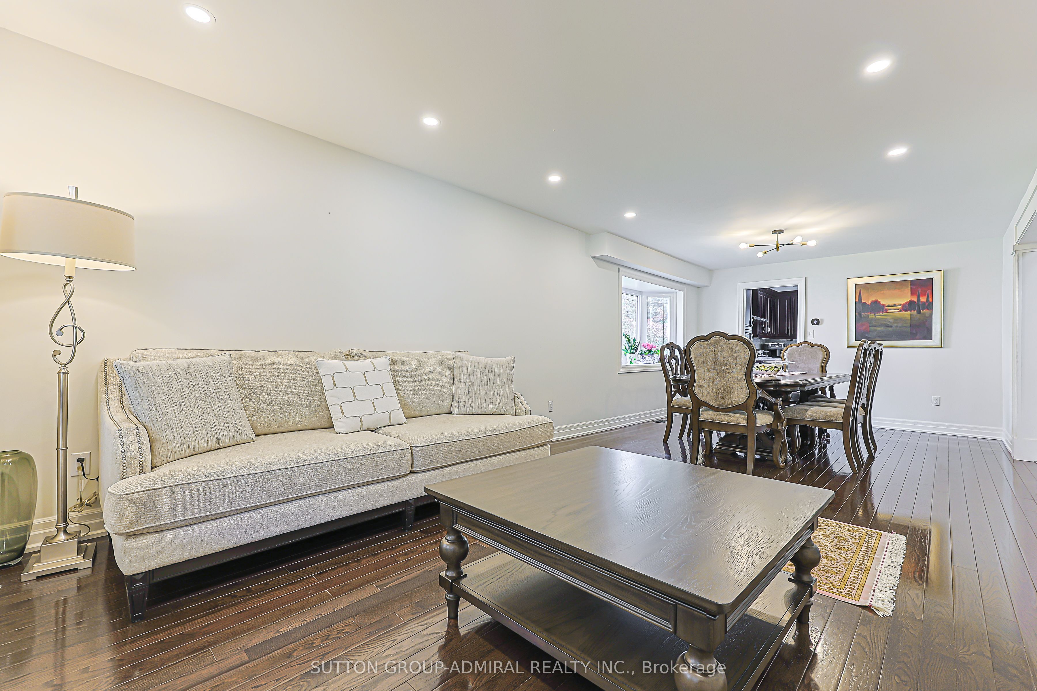62 Pickett Crescent Property Photo 7