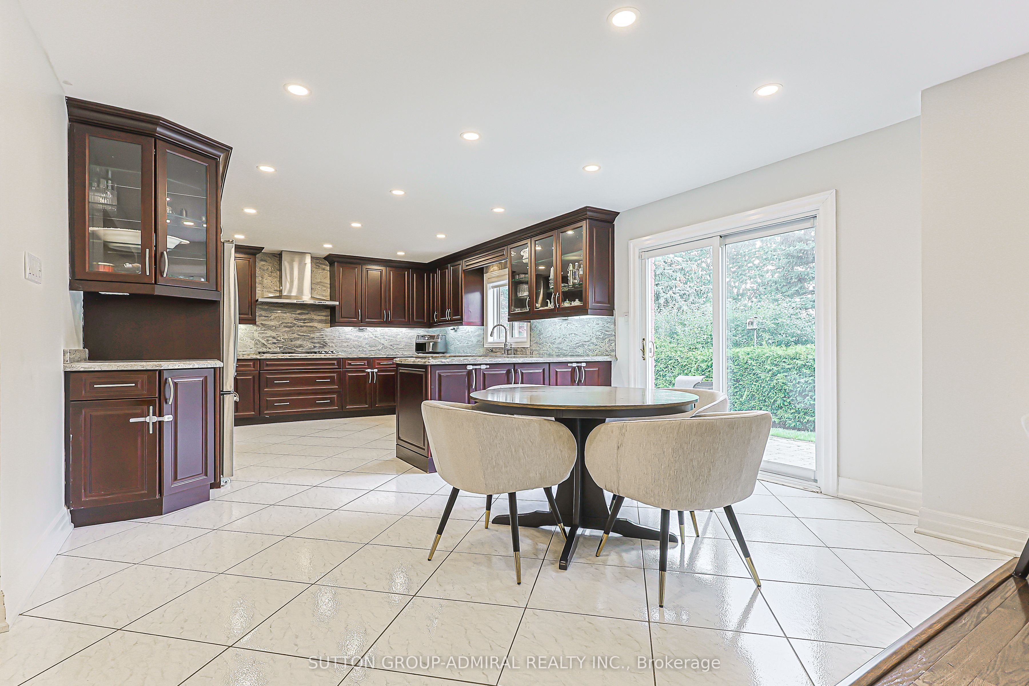 62 Pickett Crescent Property Photo 12