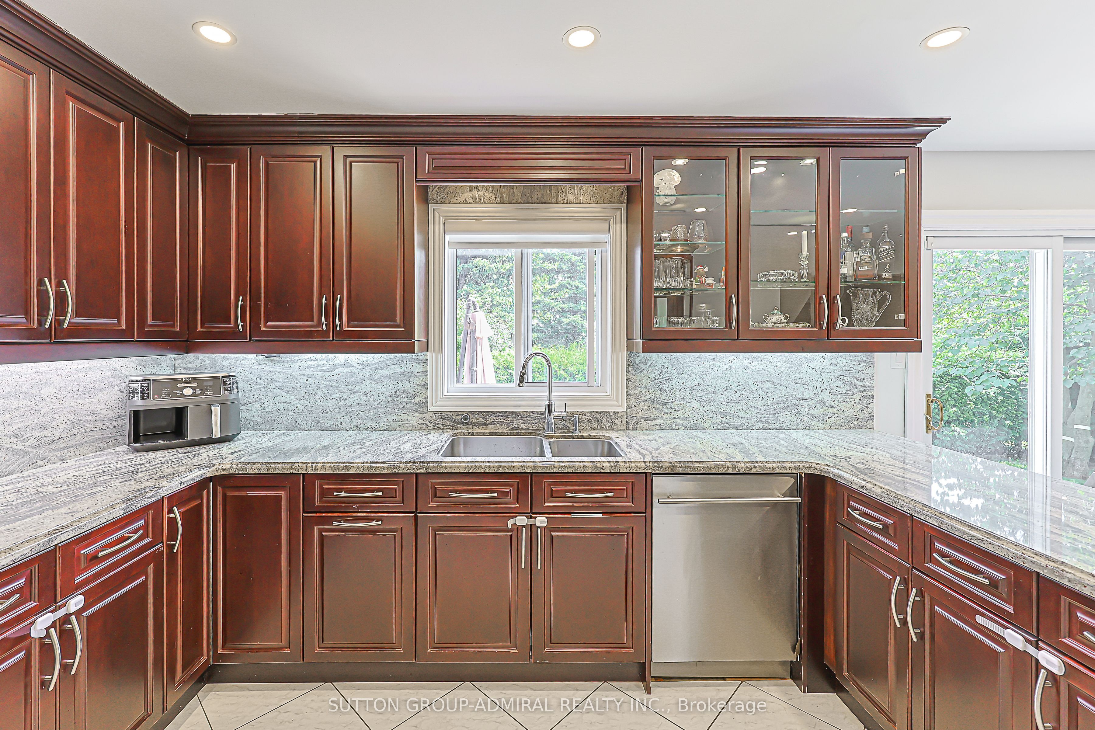 62 Pickett Crescent Property Photo 15
