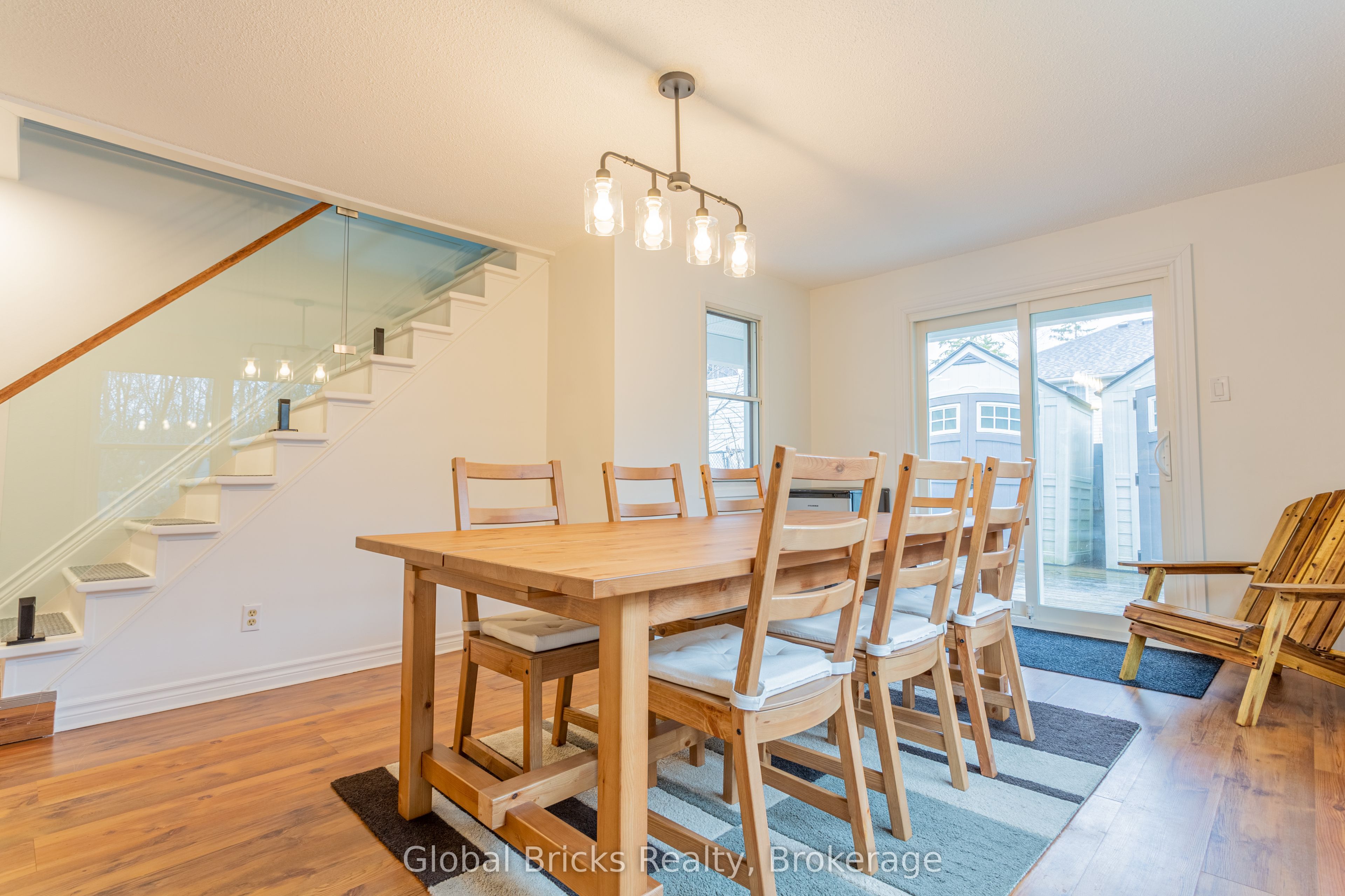 648 10th Line Property Photo 15