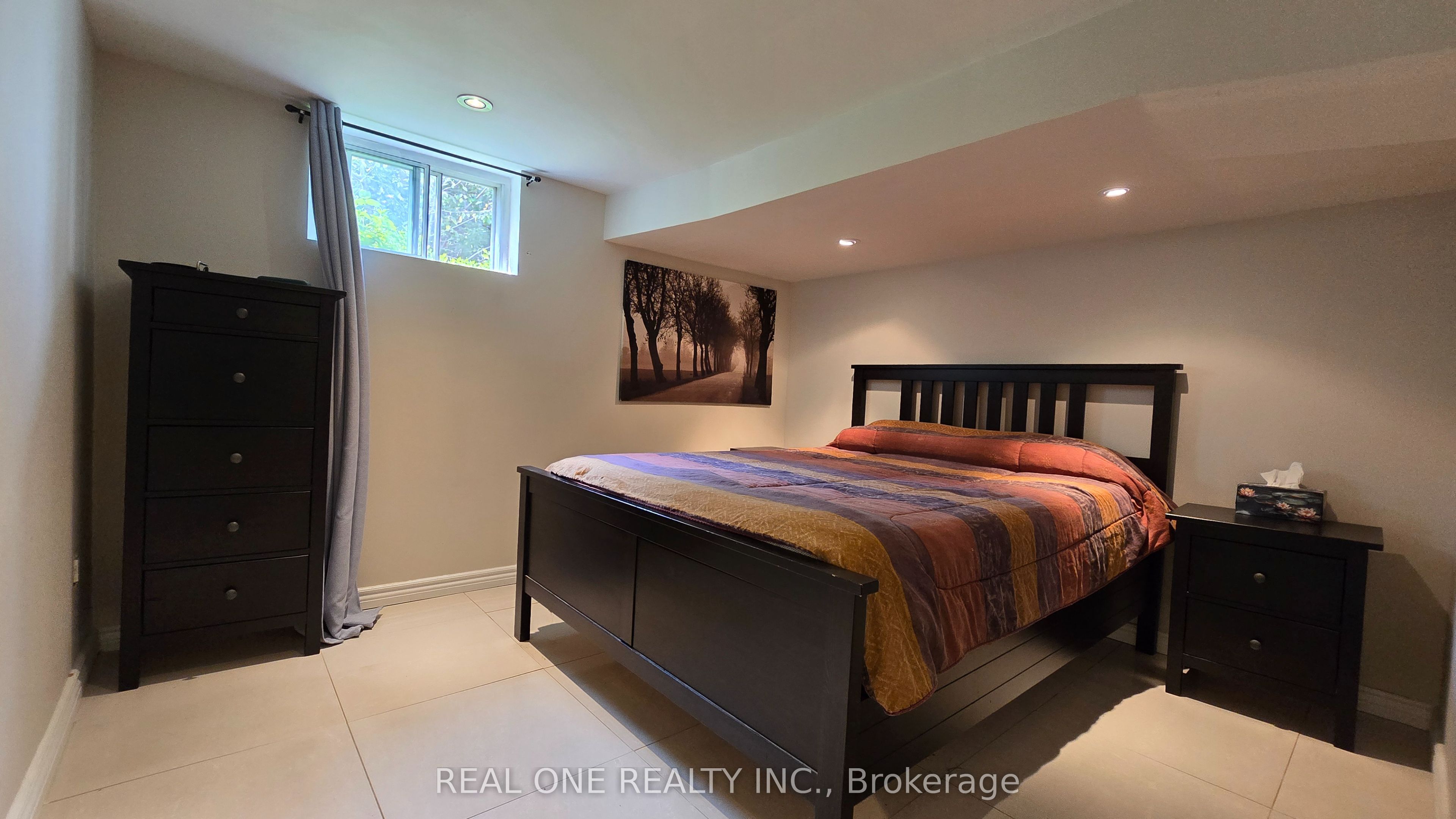 369 Browndale Crescent Bsmt Property Photo 13
