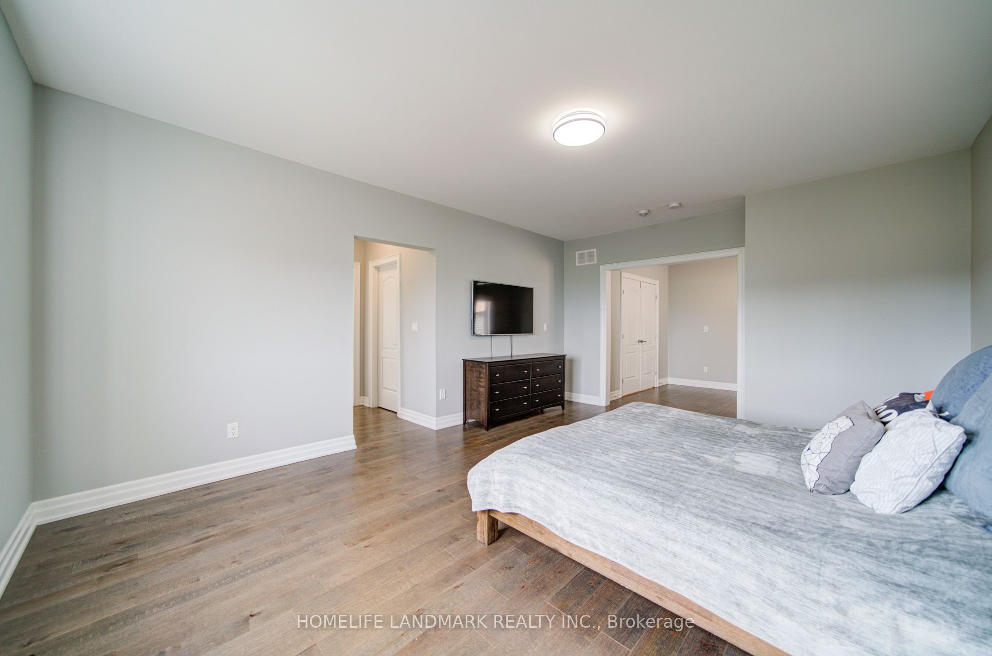 43 Mike Boshevski Court Property Photo 28