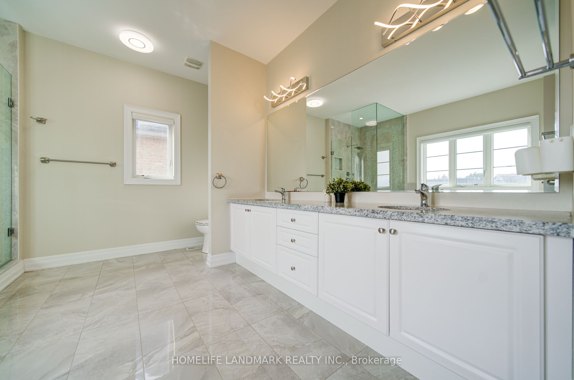 43 Mike Boshevski Court Property Photo 29