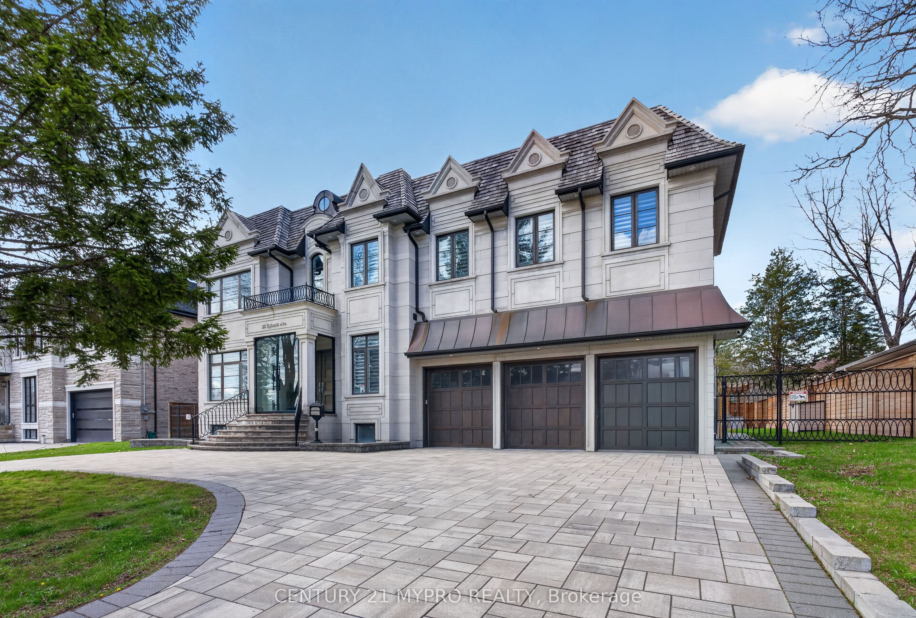 20 Uplands Avenue Property Photo 2