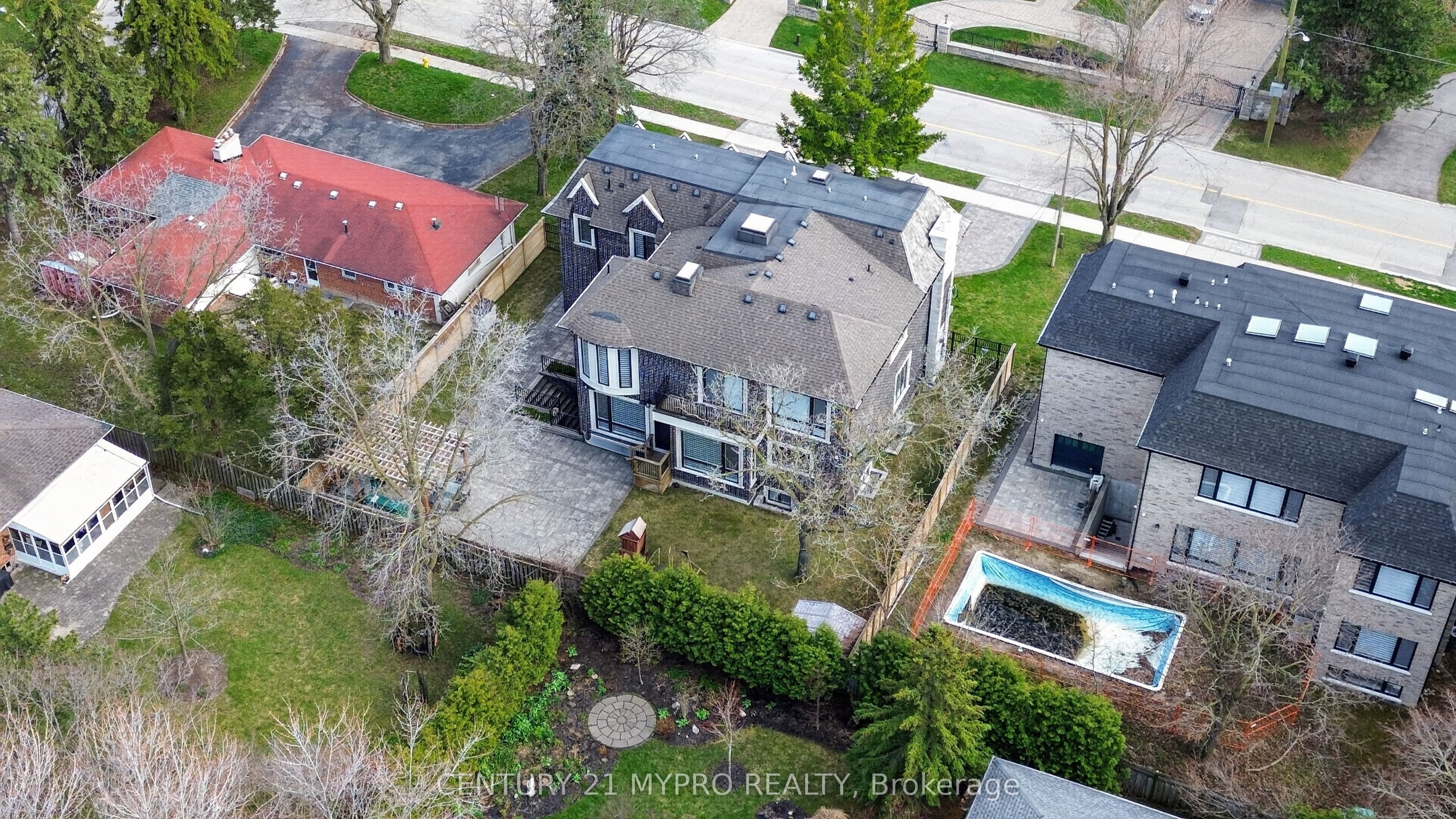 20 Uplands Avenue Property Photo 32