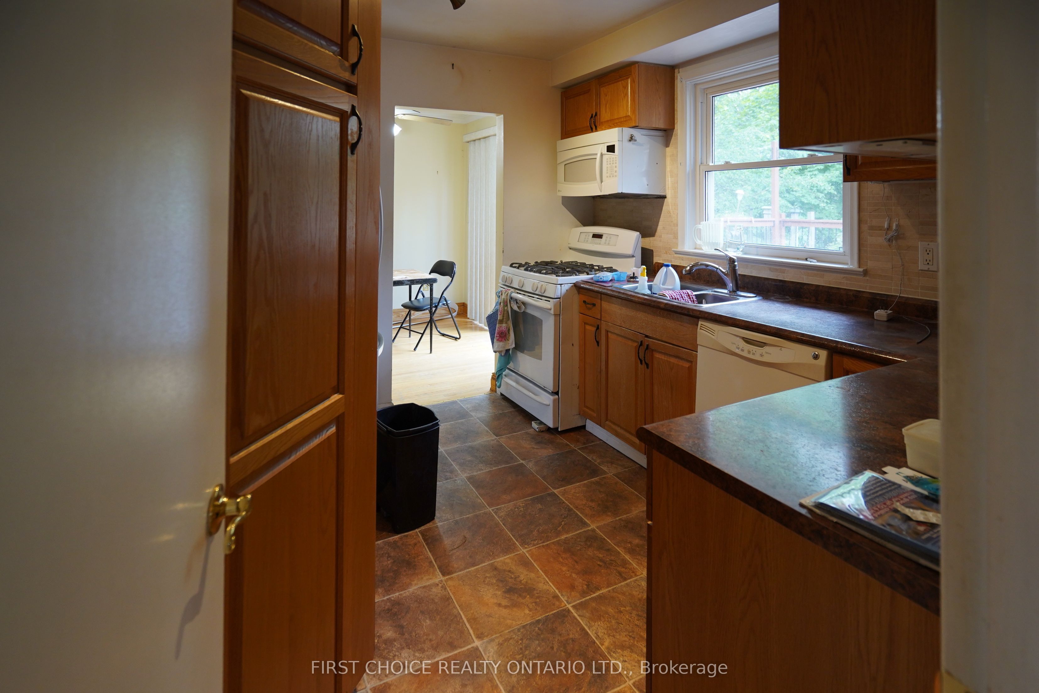 172 Colborne Avenue Property Photo 4