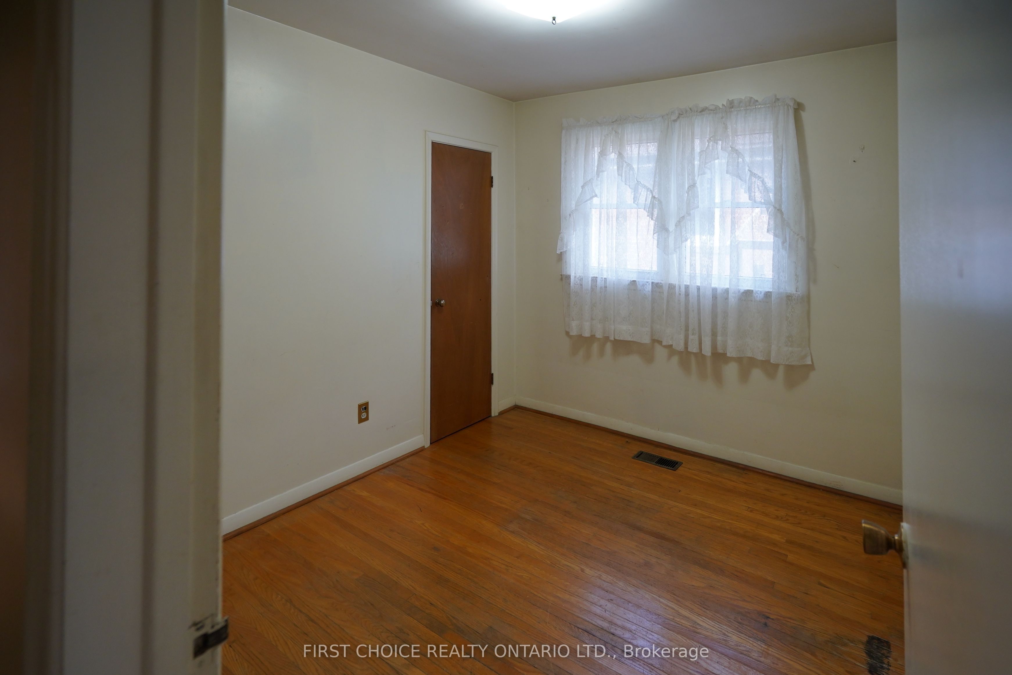 172 Colborne Avenue Property Photo 5