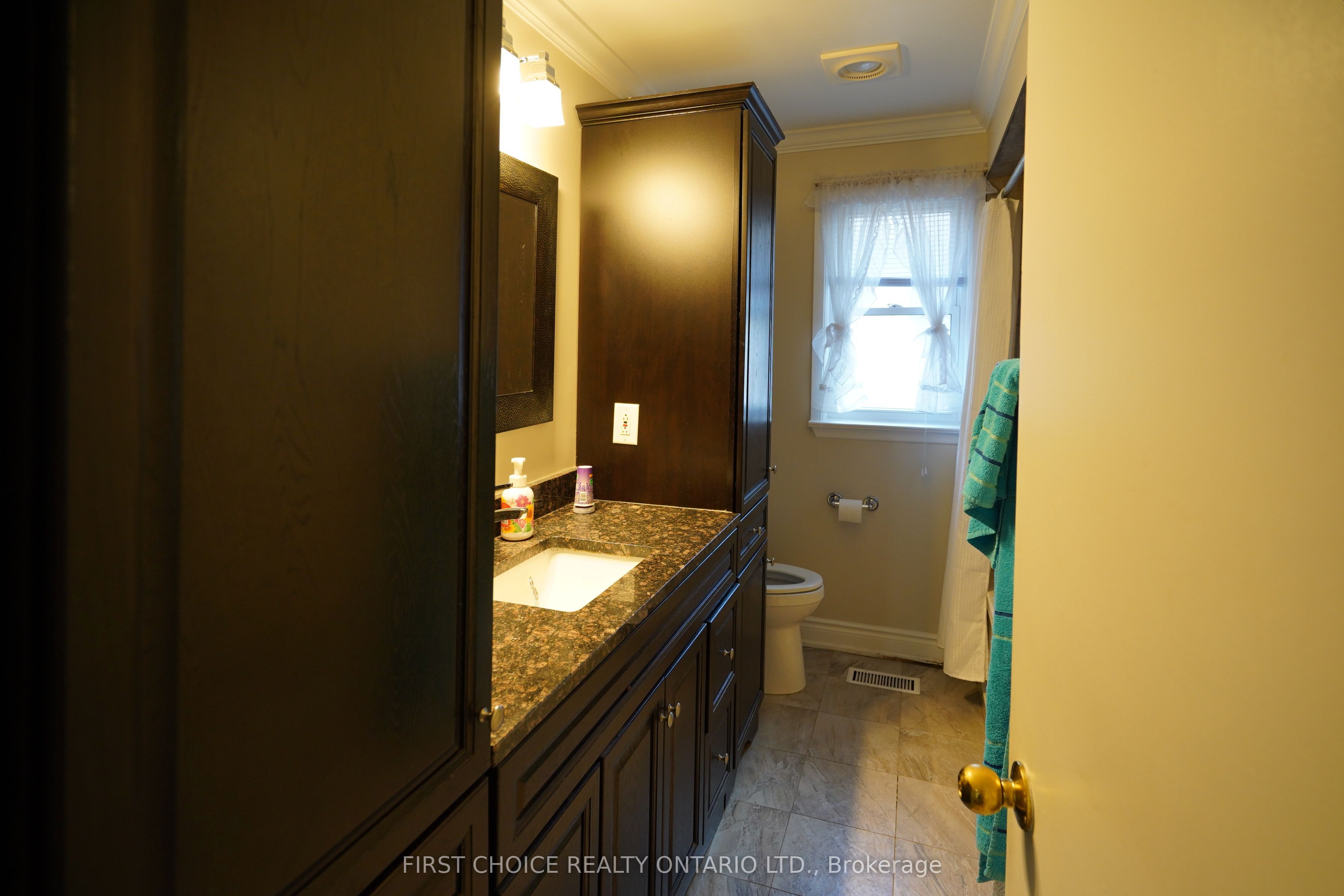 172 Colborne Avenue Property Photo 7