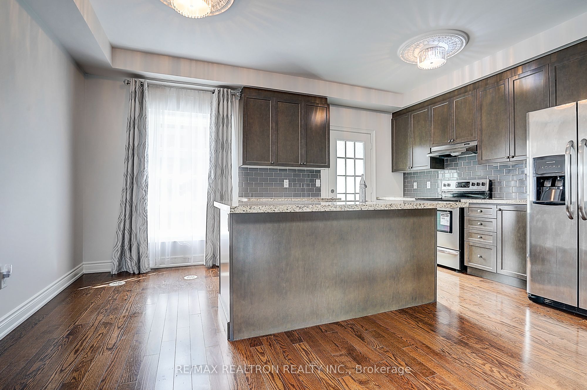 10060 Keele Street 11 Property Photo 10
