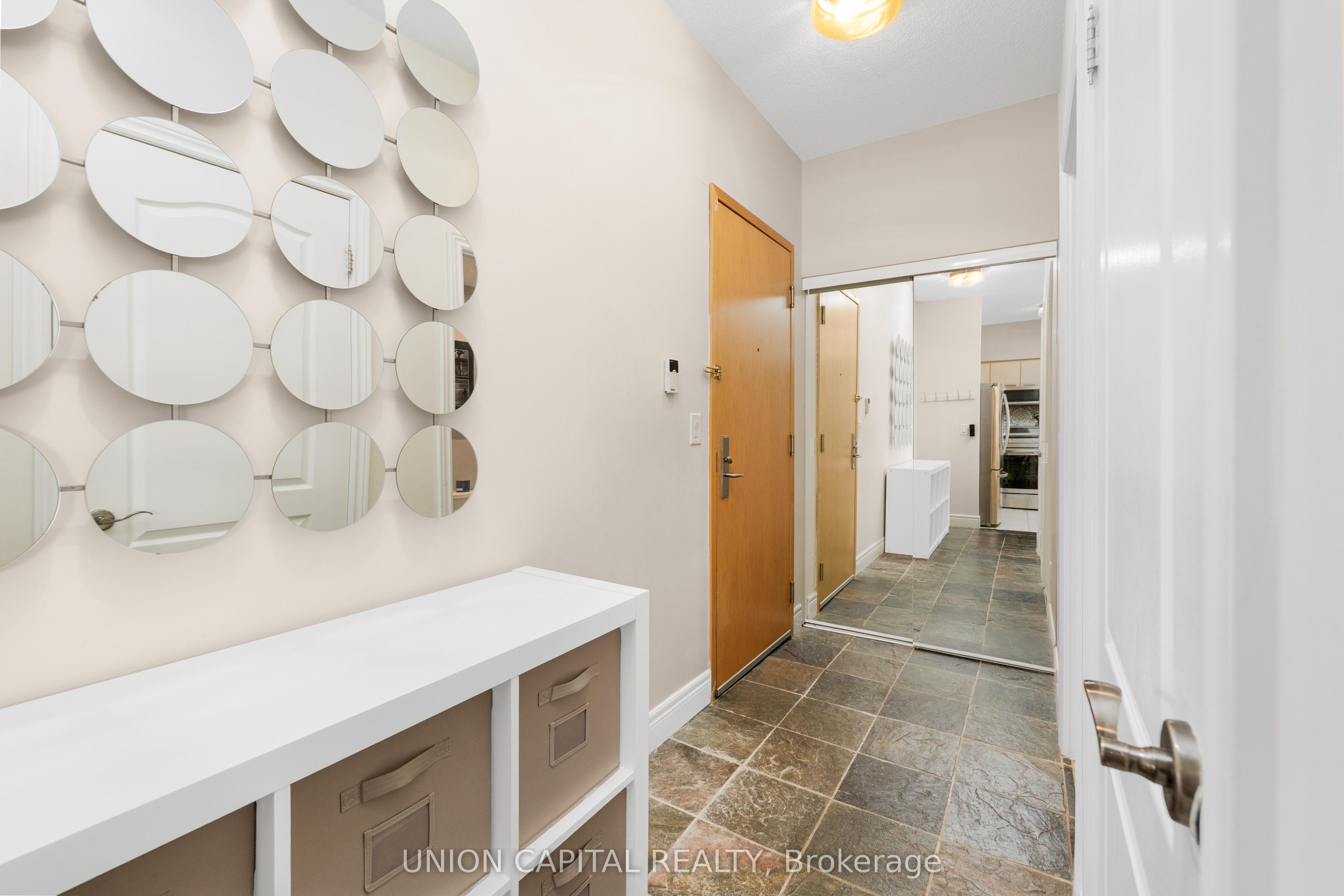 48 Suncrest Boulevard 102 Property Photo 4