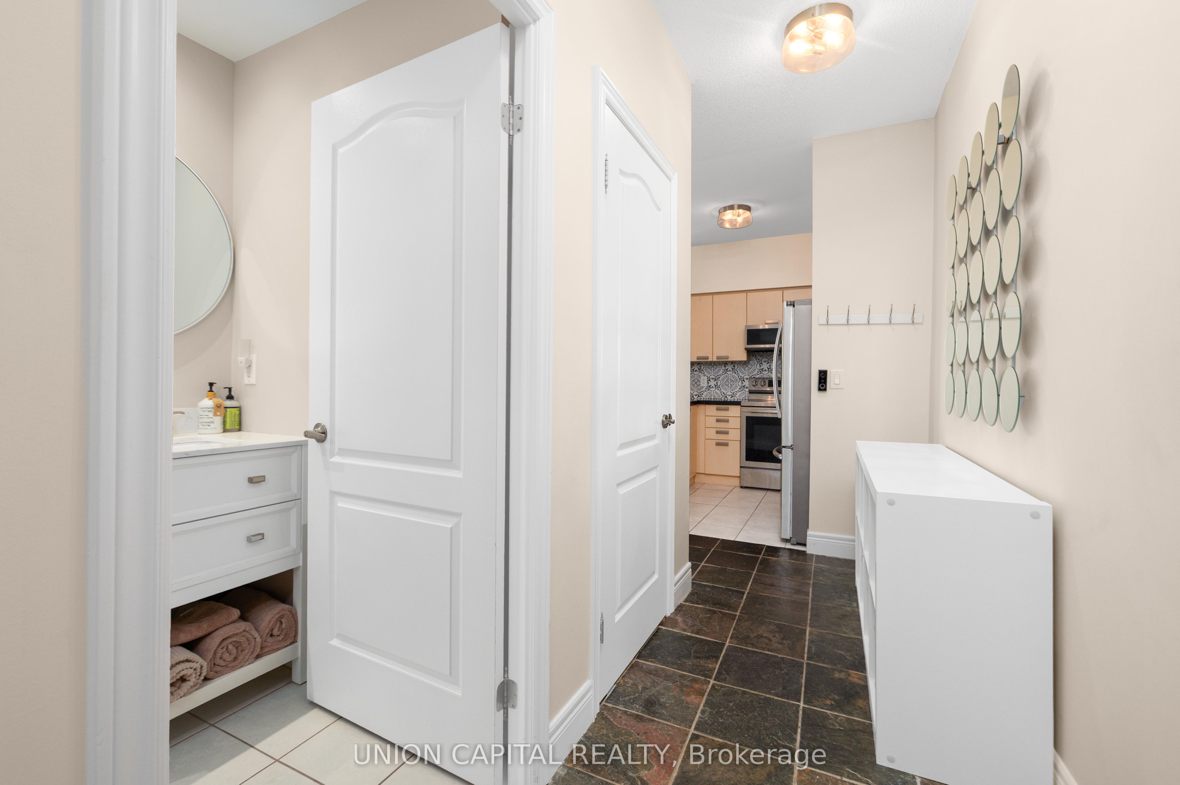 48 Suncrest Boulevard 102 Property Photo 10