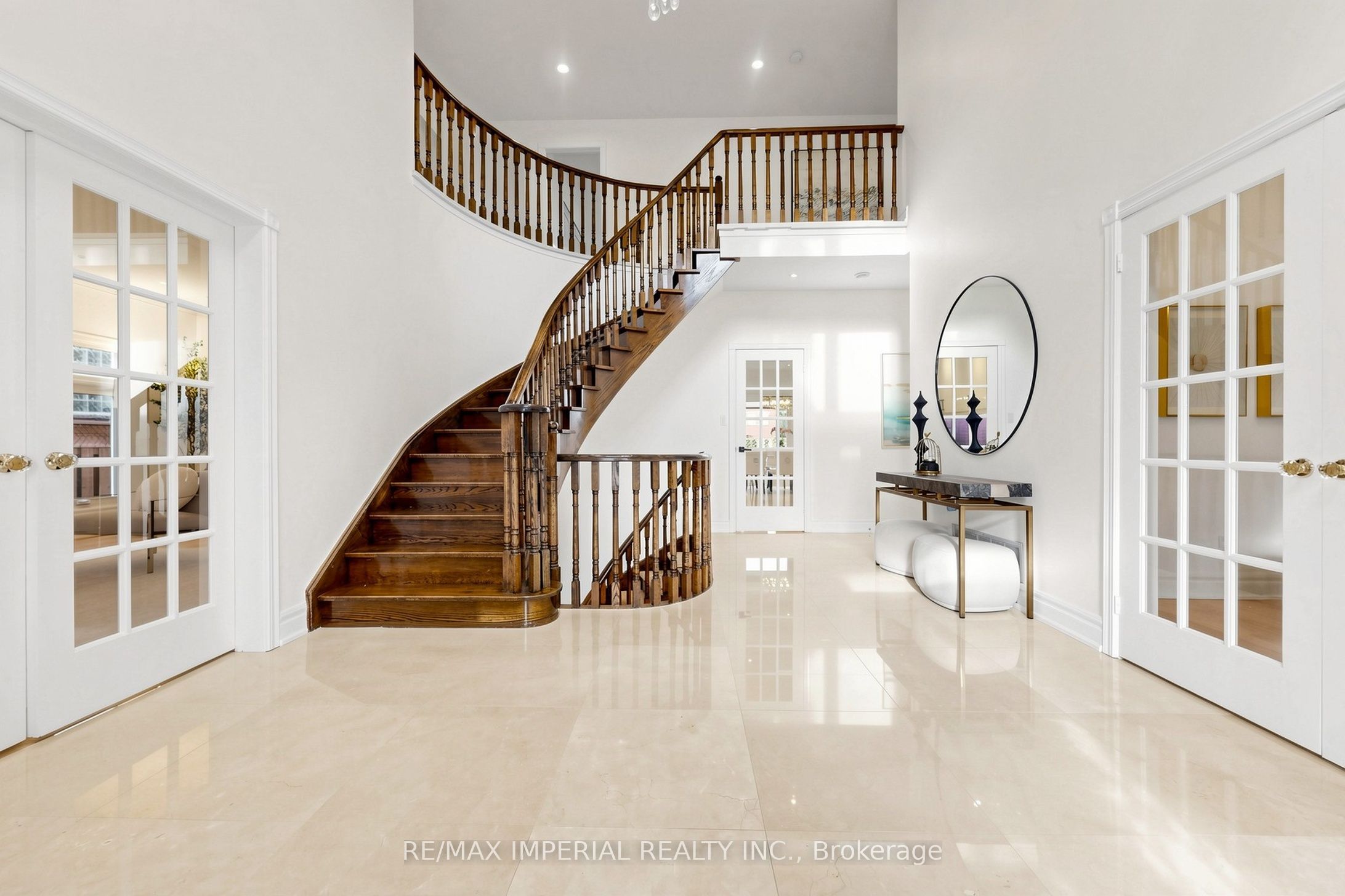 9 Elderwood Drive Property Photo 3
