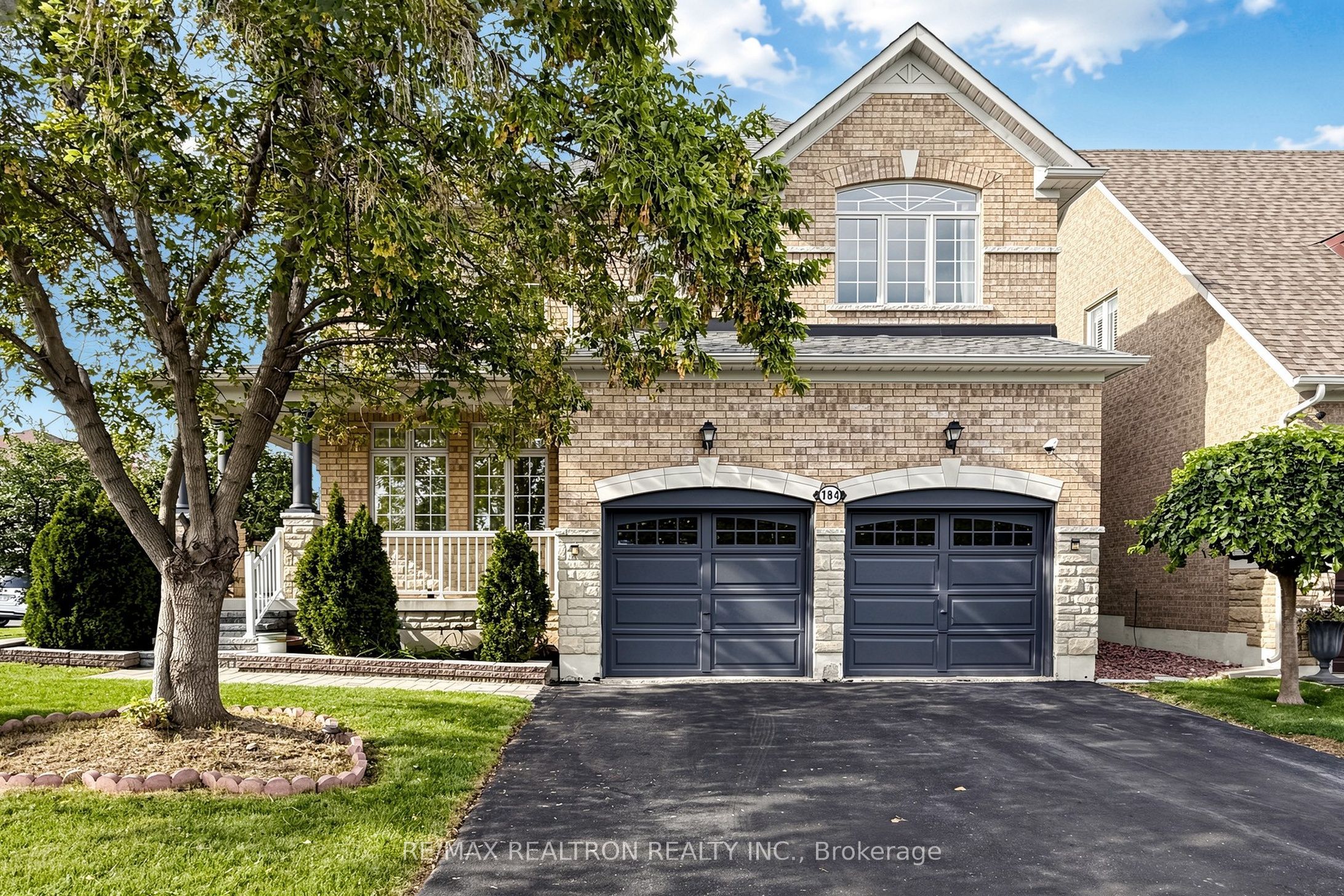 184 Ivy Glen Drive Property Photo 1