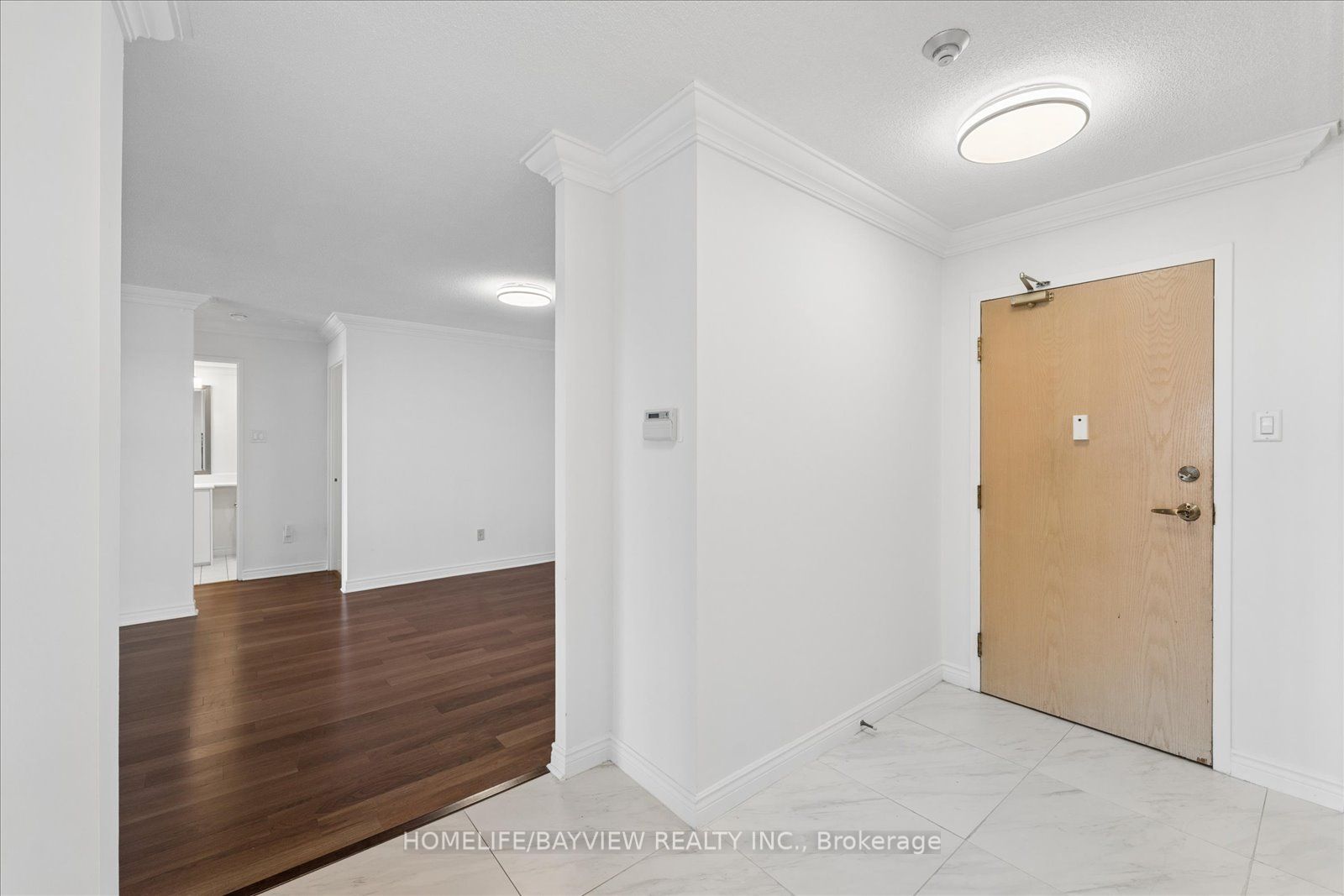 7 Townsgate Drive 515 Property Photo 6