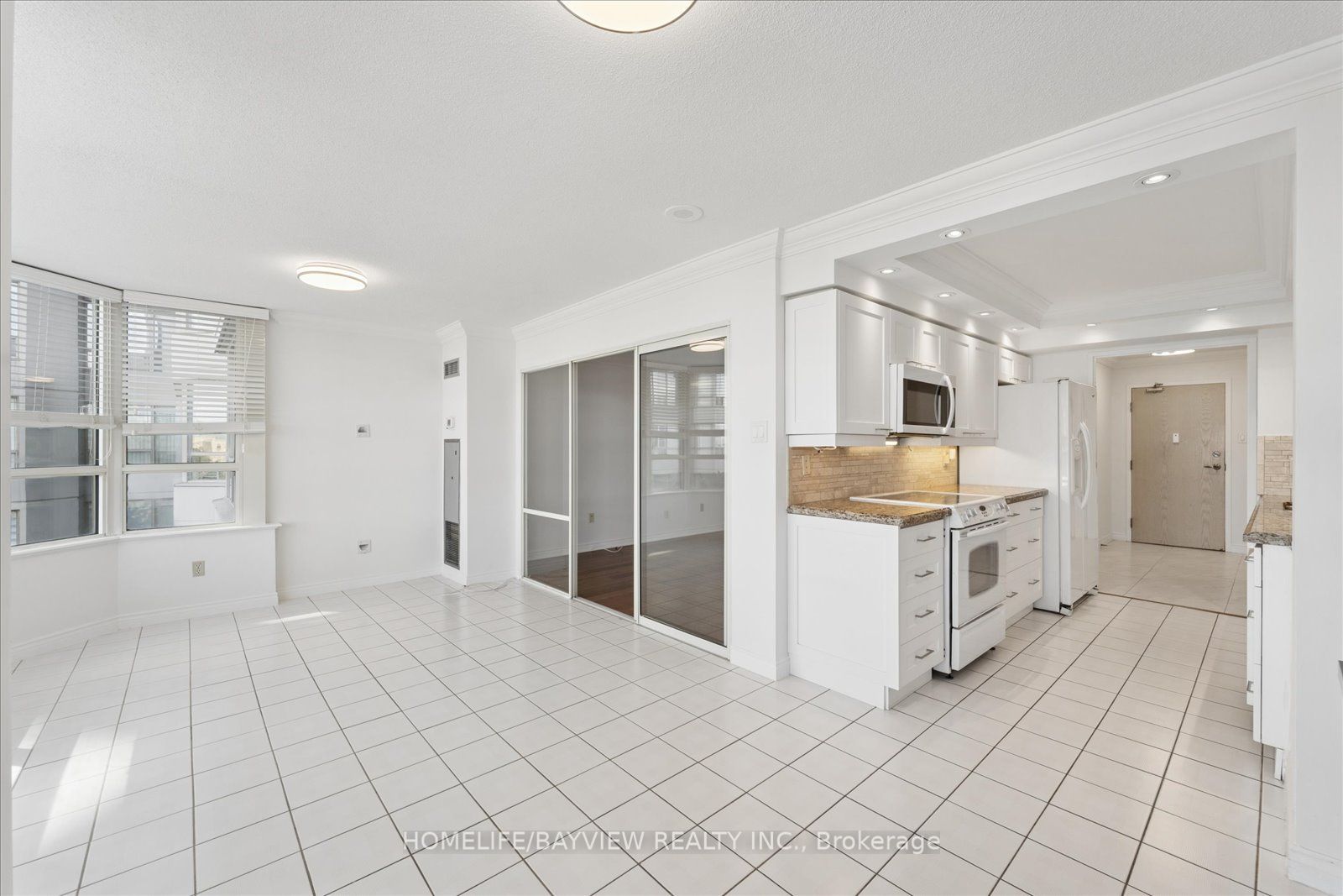 7 Townsgate Drive 515 Property Photo 11